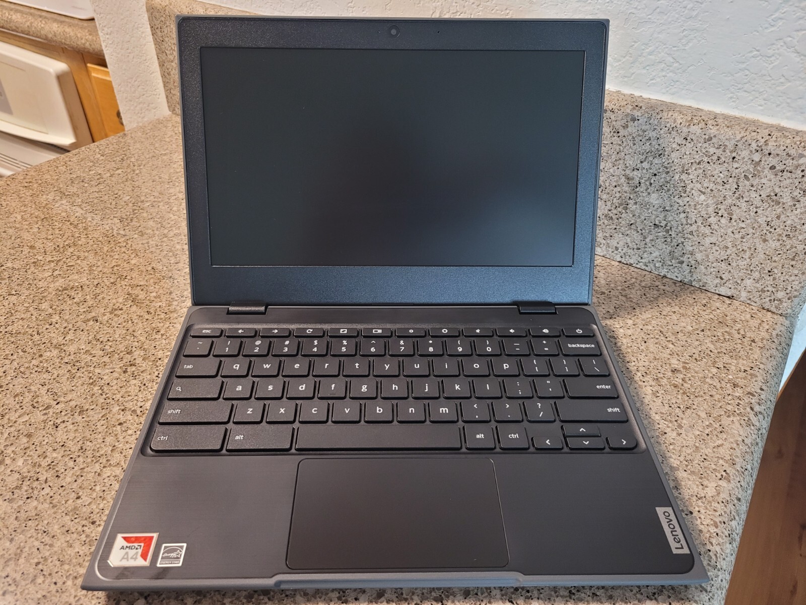 Lenovo 100e Chromebook 2nd Gen 11.6″ (32GB eMMC, AMD A4 Dual-Core, 2.40GHz, 4GB)