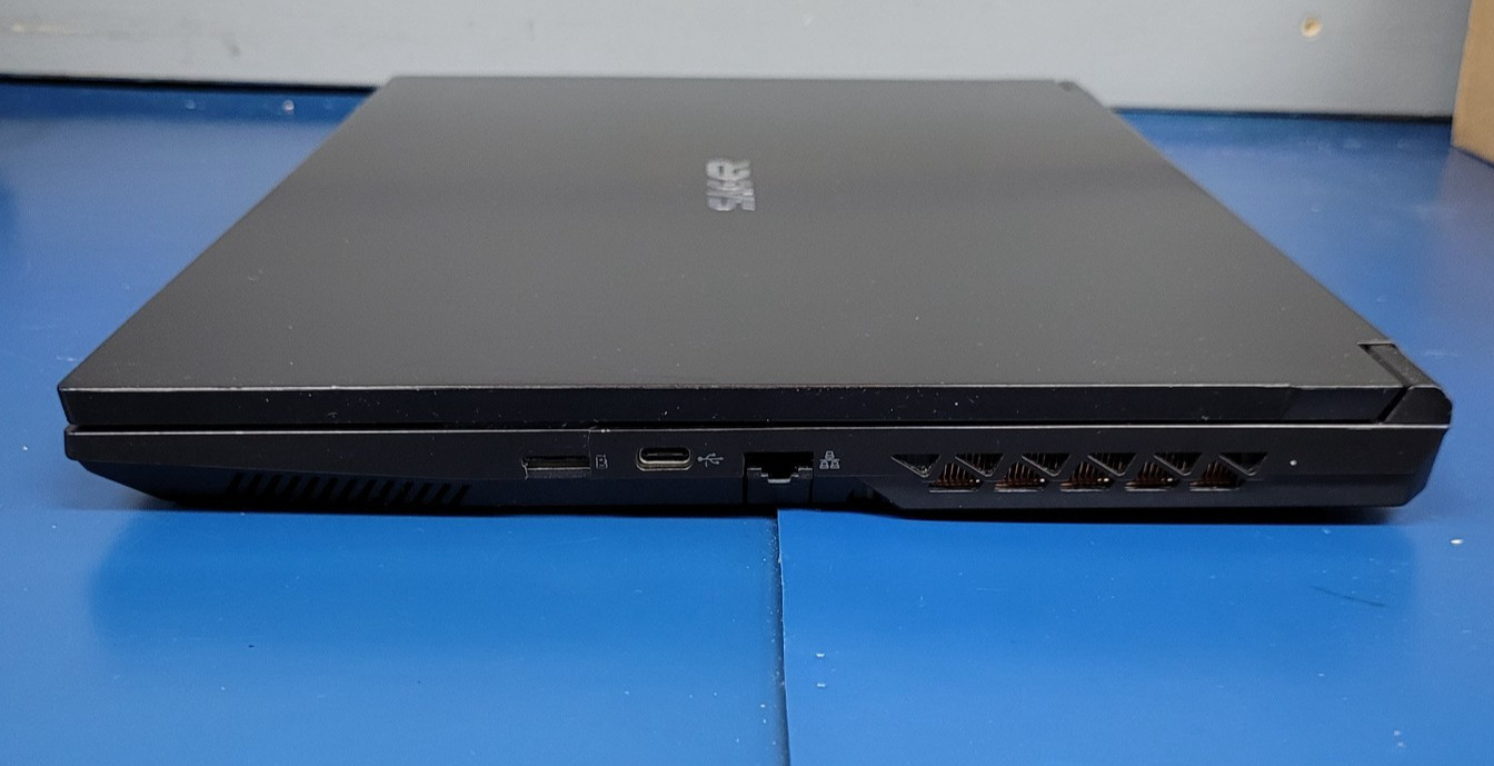 NP50RNC1 Clevo Sager 15.6″ i9-13900H 16GB RAM 1TB SSD GeForce RTX 3050 Win 11