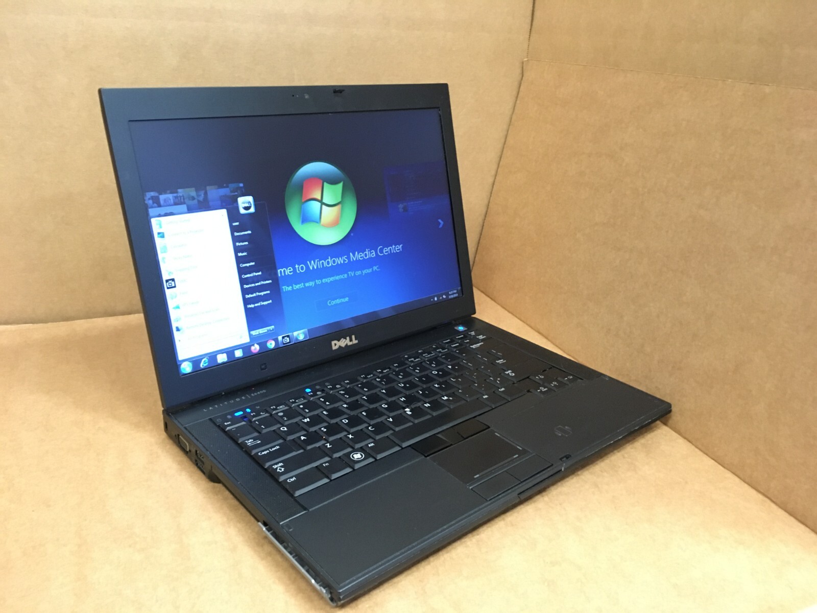 Dell Latitude E6400 Laptop 14″ Core2Duo 2.26GHz 2GB RAM 500GB Windows 7 PRO