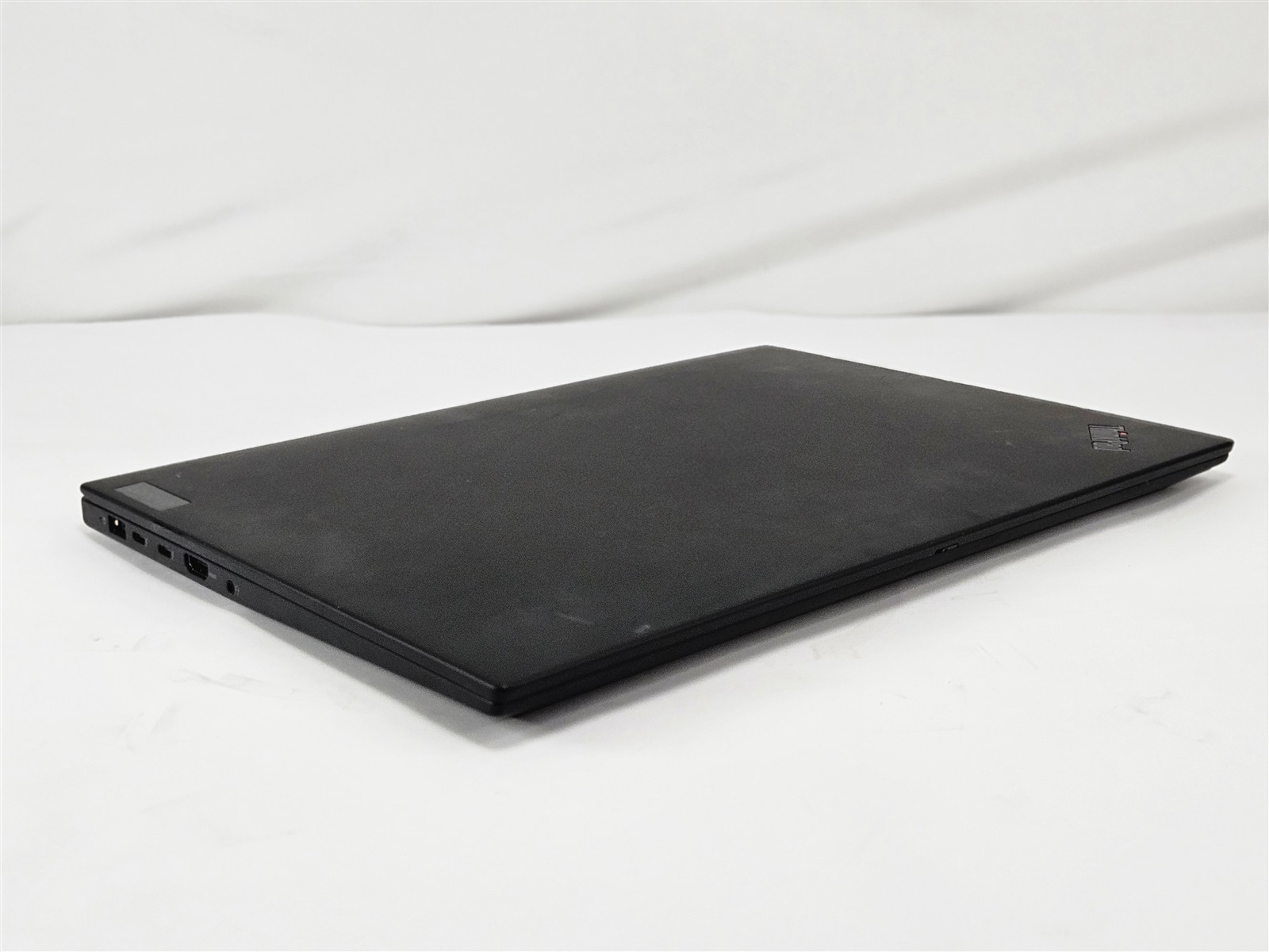Lenovo ThinkPad P1 Gen 4 Intel Core i7-11850H 32GB 1TB SSD 16″ Laptop Win11
