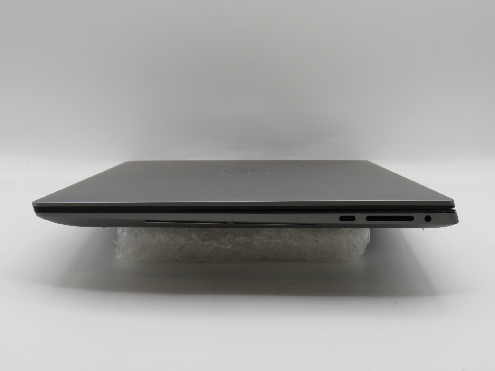 Dell Precision 5570 i9-12900H@2.5GHz | 32GB DDR5 | 512GB m2 | Win 11 | No AC