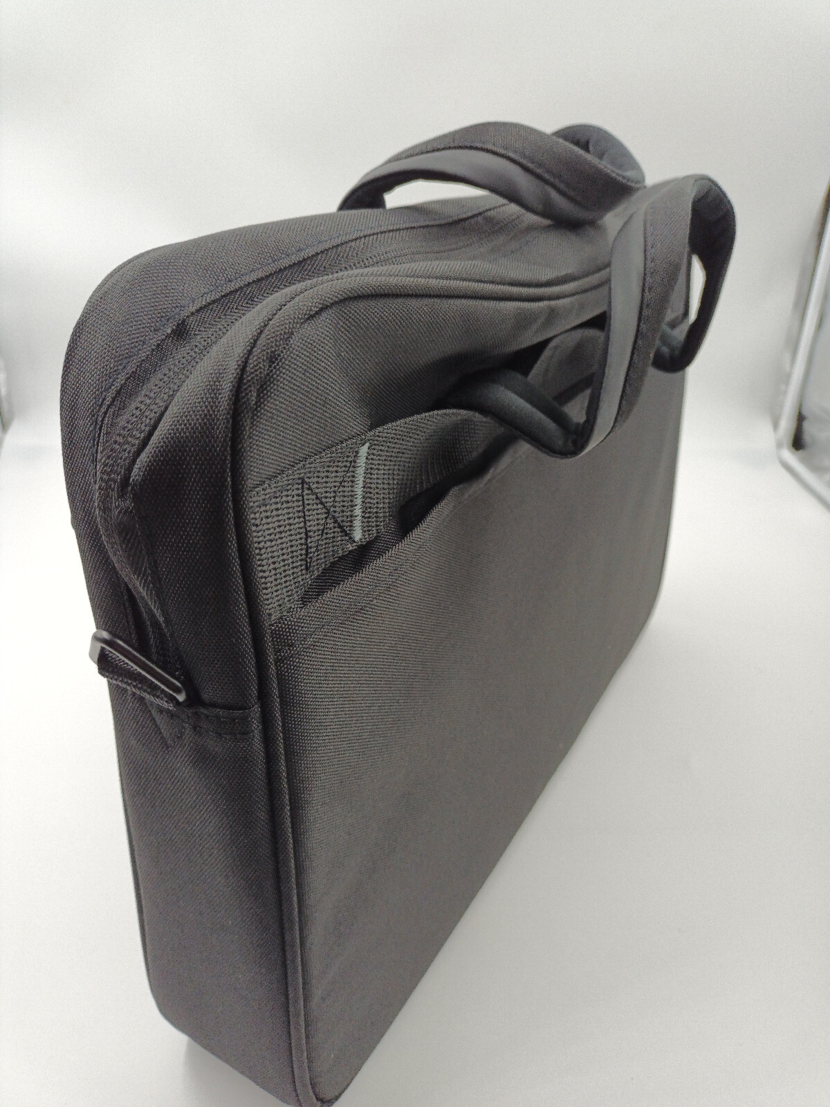 HP Elitebook 850 G1 + Docking Station + Carrying Case + Mouse