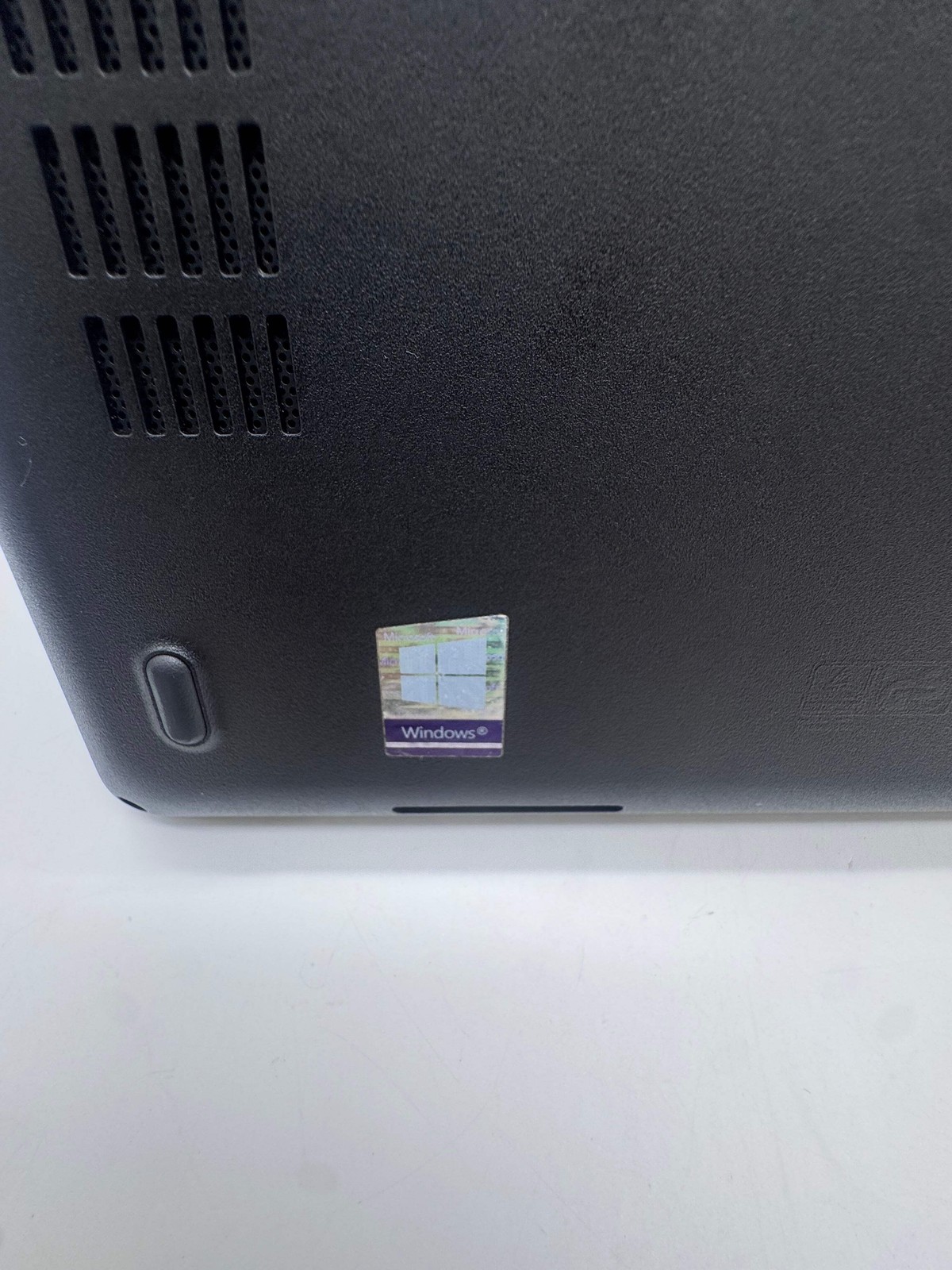 Dell Latitude 5490 Intel Core i5-7300U 8GB RAM 256GB SSD *Read*