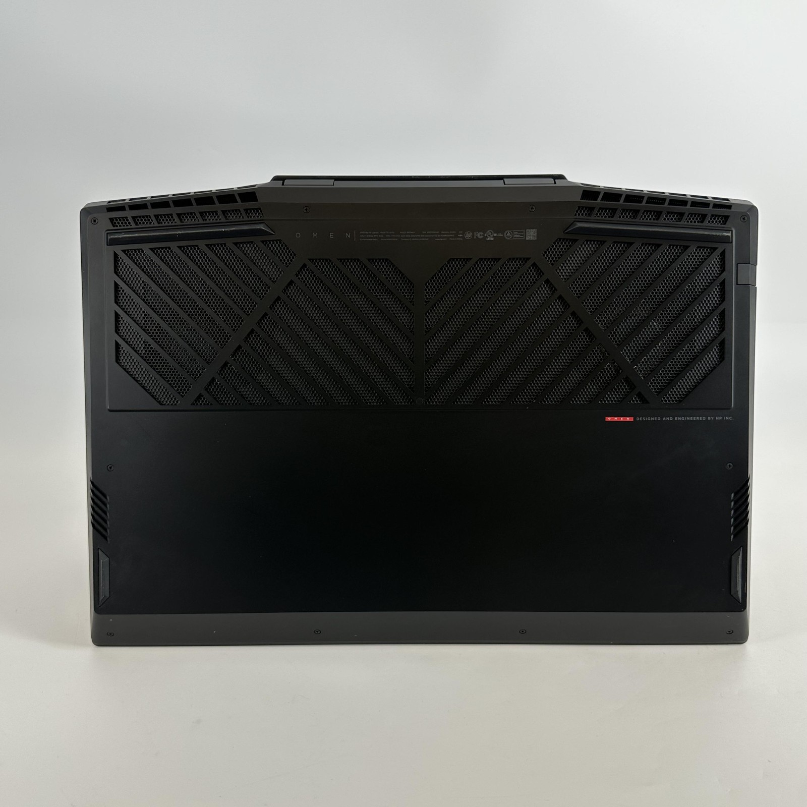 HP Omen 17 143Hz FHD i7-10750H 2.60GHz 16GB 1TB SSD RTX 2060 Very Good