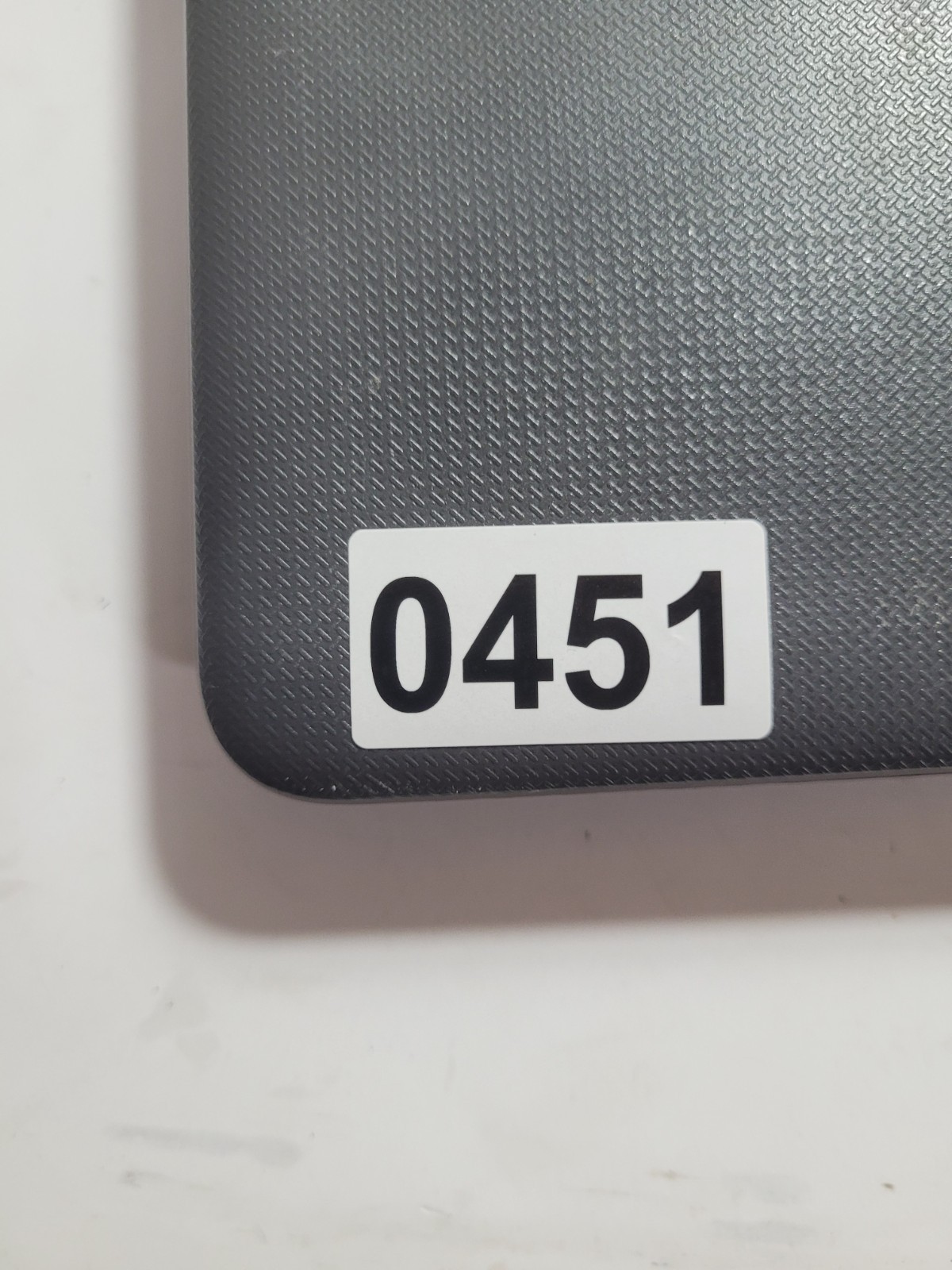HP 255 G6 w/AMD A6-9225, 4GB RAM, 15.6″ Laptop for Repair #0451