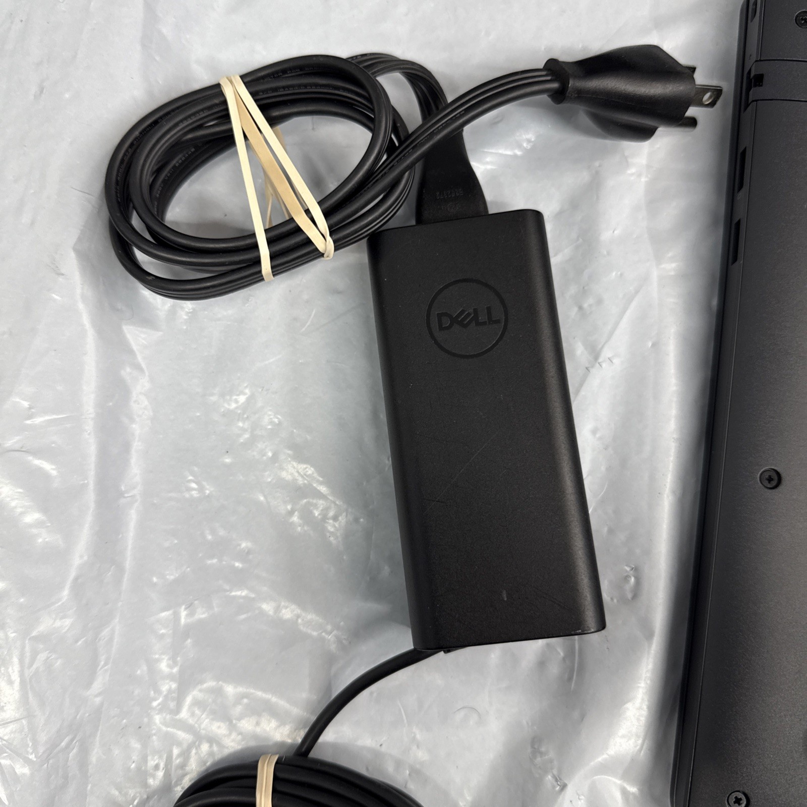 Dell Pro 16 Intel Core 3 100U 8GB 256GB SSD FHD 16″ Dell Warranty Sep-22-2026