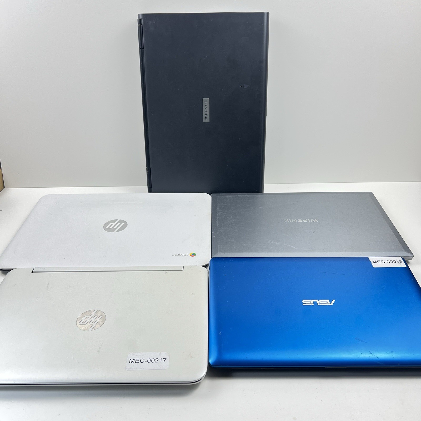 Lot of 5 Mixed HP Toshiba Laptops, FOR PARTS OR REPAIRS