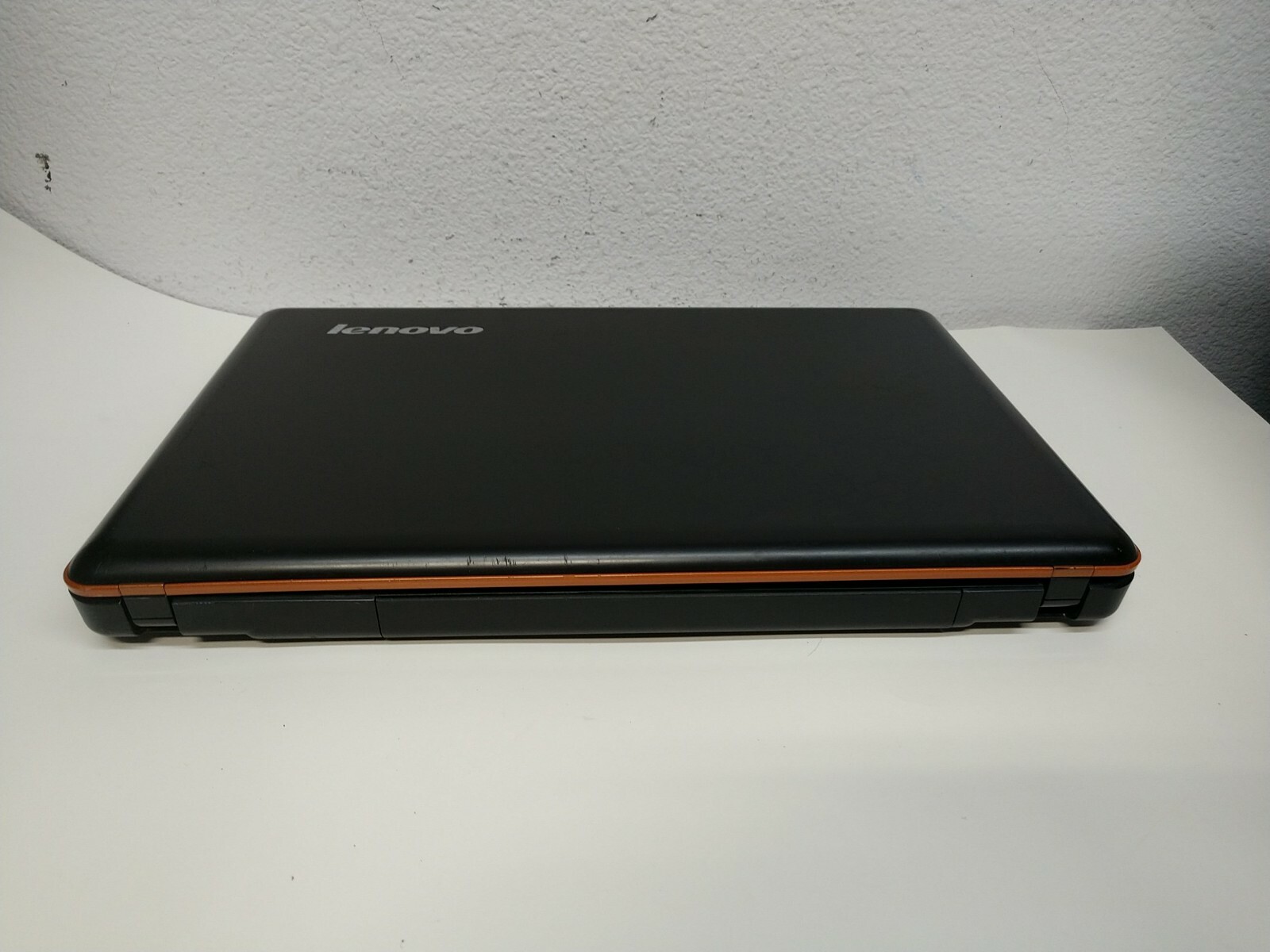 Lenovo Y550 Laptop Intel Core 2Duo T6600 2.20GHz 4GB RAM 250GB HDD BT DVD Win10