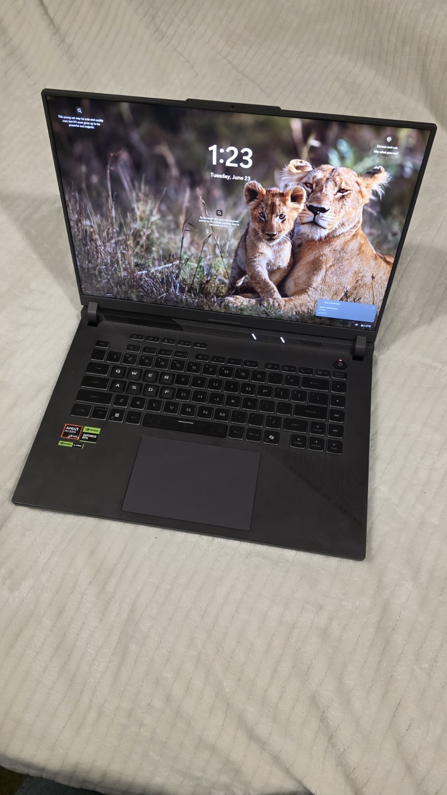 16″ Asus ROG Strix G16, Ryzen 9 8940HX, 32GB, 1TB SSD, RTX 5070 Ti