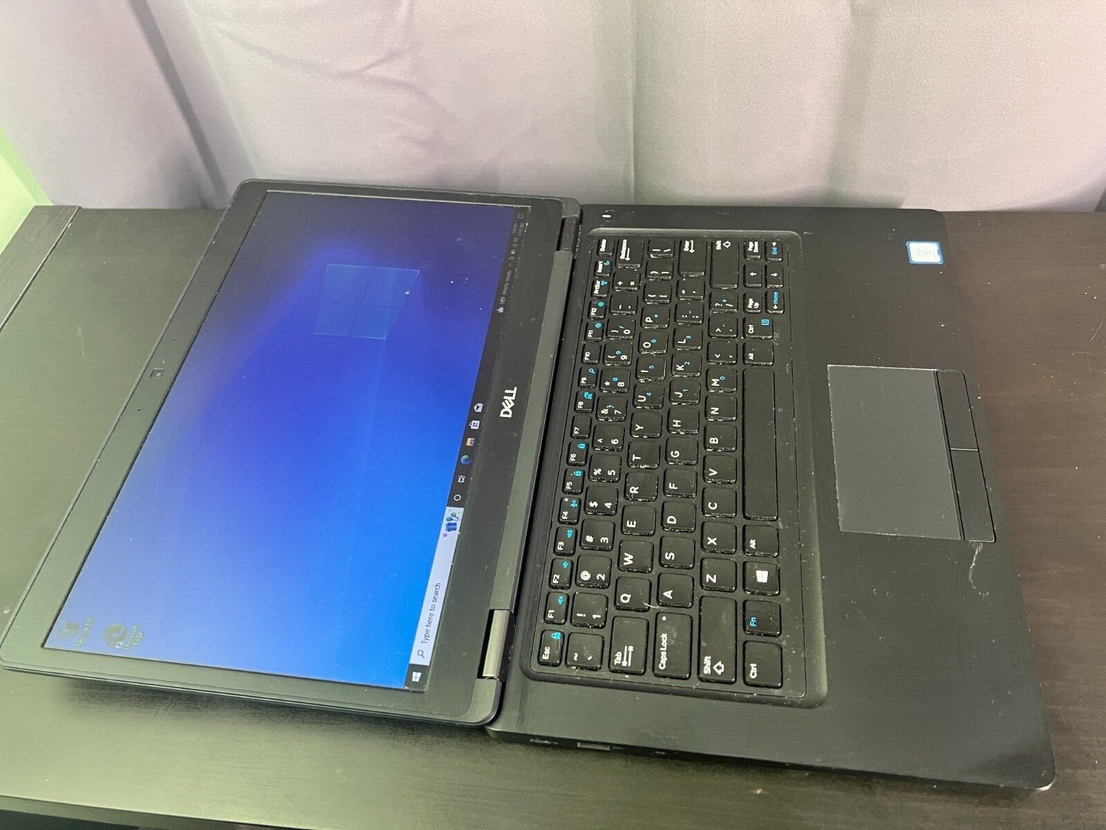 *READ* Dell Latitude 5490 (14″, Intel i7 8650U, 16GB, 256GB M.2 SSD, Windows 10)