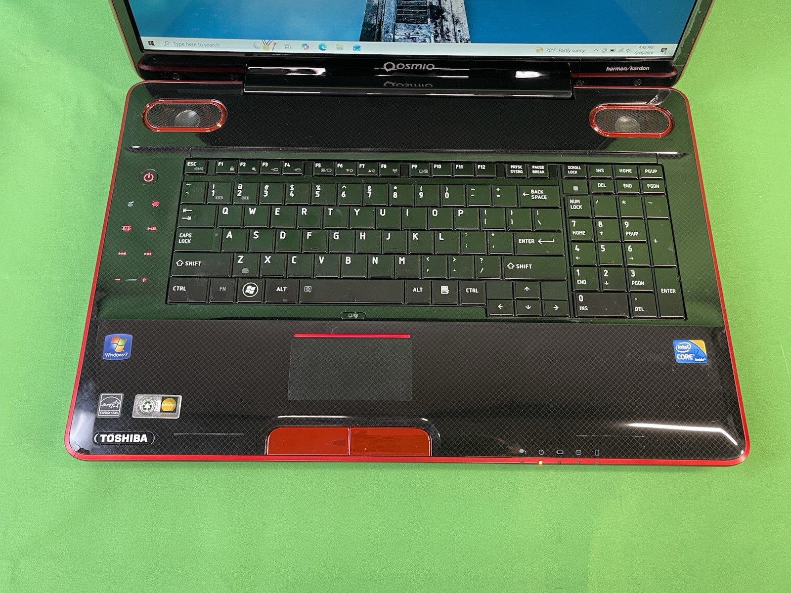 Toshiba Qosmio X505-Q896 Gaming | i7-740QM | 4GB DDR3 | 500GB HDD | Win 10