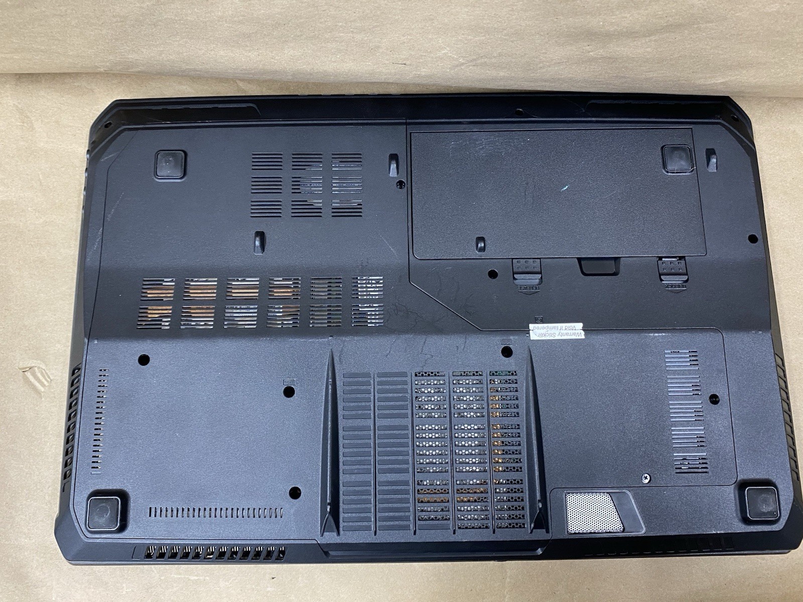 MSI GT780DXR – 17.5″ FHD – i7-2670QM – 24 – 128GB SSD – Win 10 Pro – READ