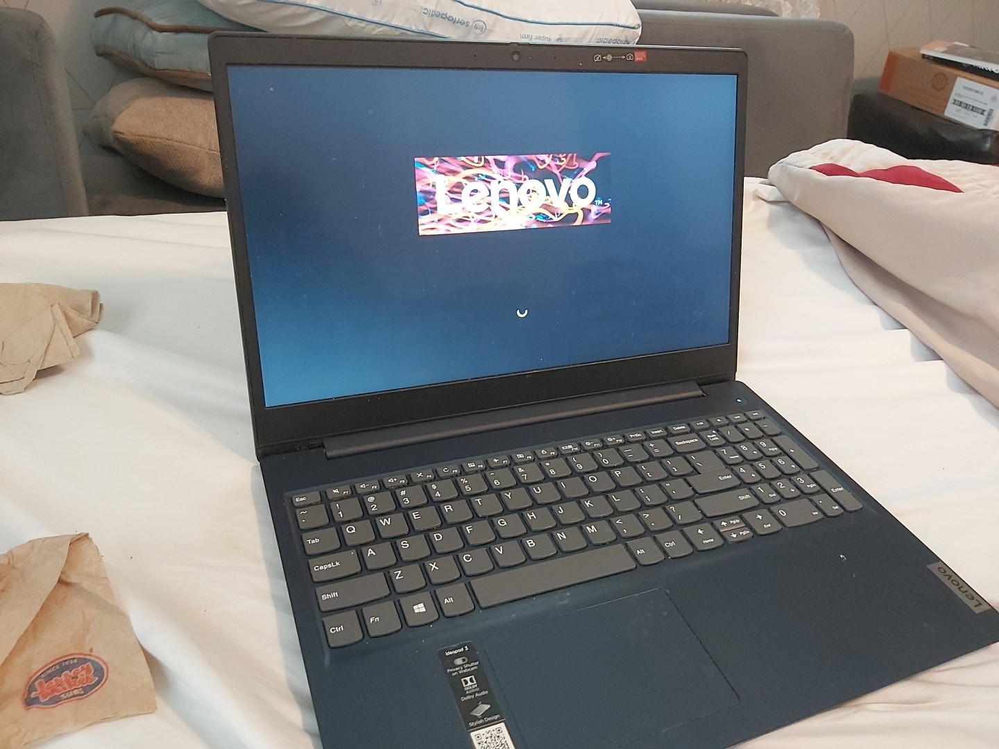 Lenovo IdeaPad 3i 15.6” (1TB SSD Intel Core i5-10210U 1.3GHz 20GB RAM) Laptop