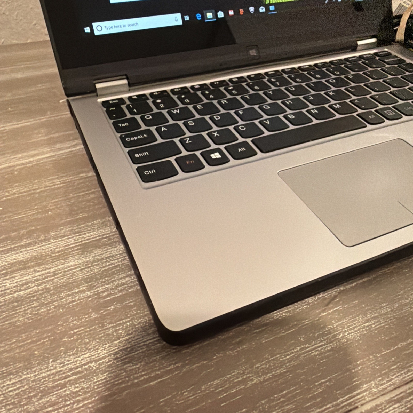 Lenovo Yoga 2 11 20332 13″ Intel Pentium N3540 2.1GHz 4GB RAM 512GB HDD, WIN 10