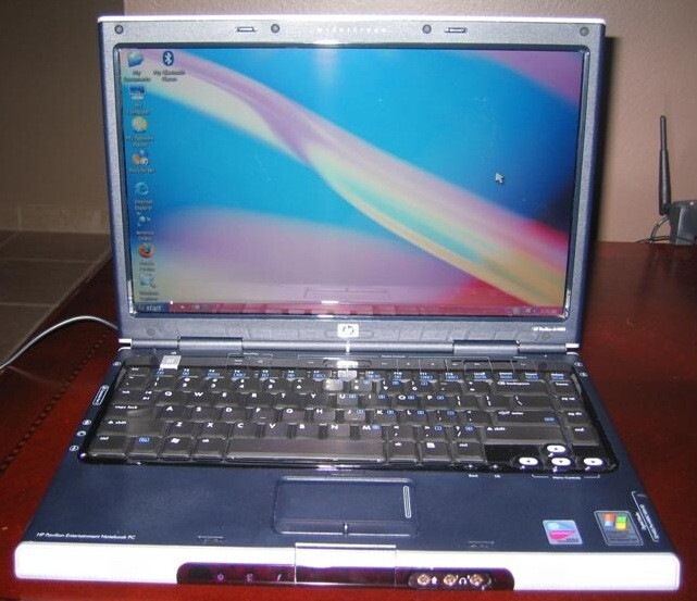 **NICE** Vintage Mint Condition HP Pavilion DV1000 Laptop. Intel Centrino 1.86GH