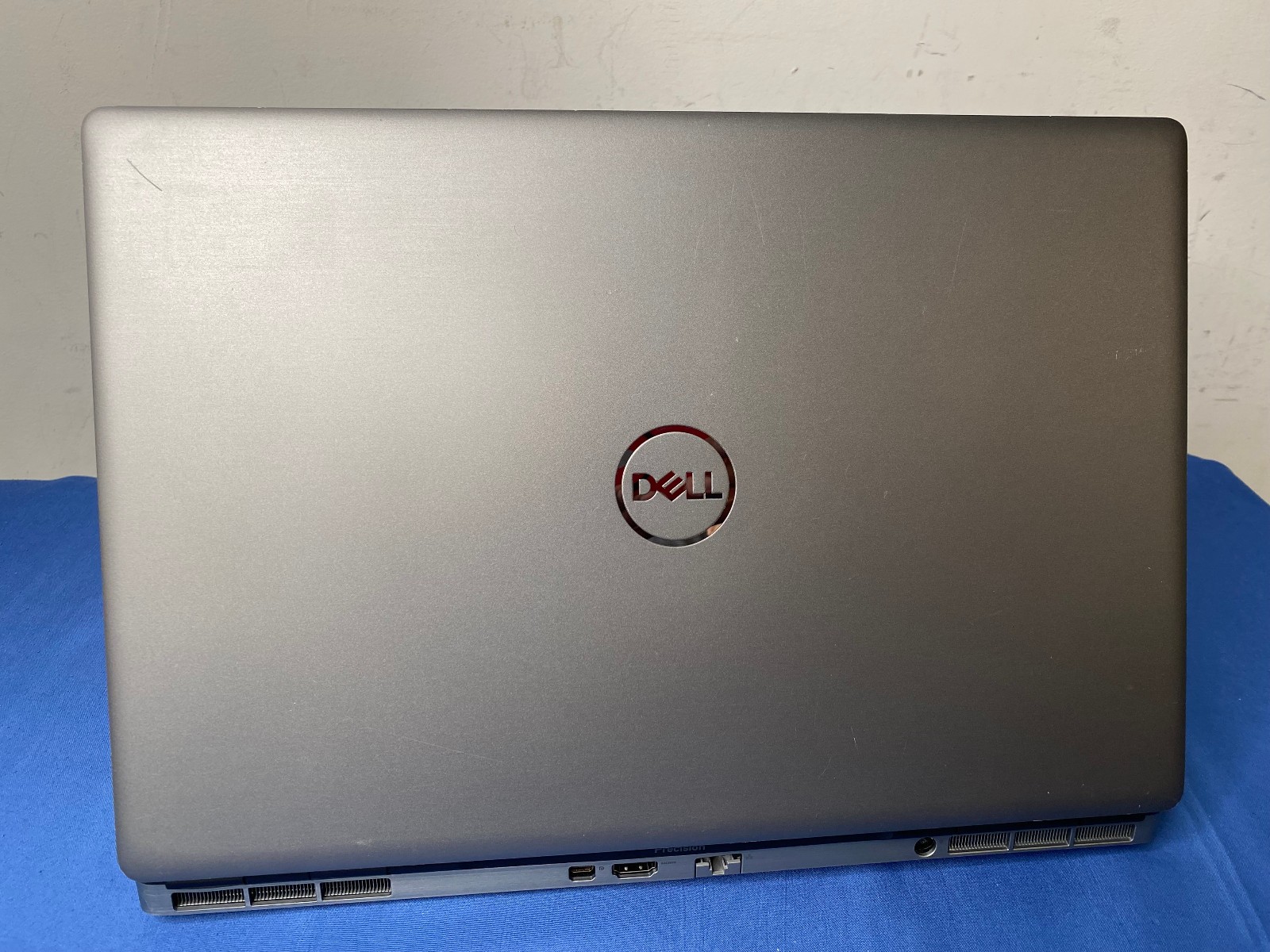 Dell Precision 7550 i7-10750H 2.60GHZ, 512GB SD 32GB NVidia T2000 Win 11 Pro