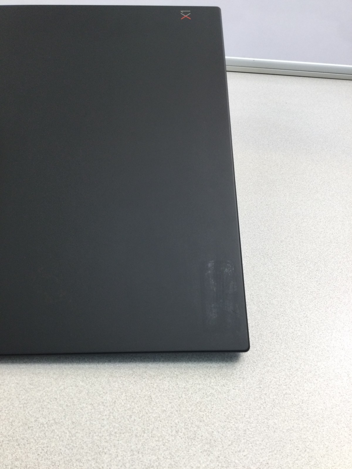 Lenovo ThinkPad X1 Carbon Gen 6 14” core i7 8th gen 1.80GHz 8GB 128 GB SSD