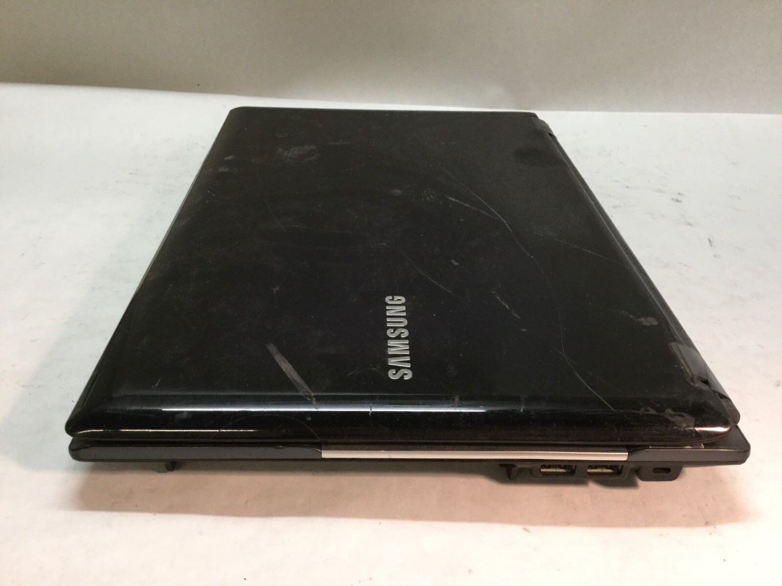 Samsung RF511 Intel Core i5 2nd Gen.- NO POWER/FOR PARTS – MZ