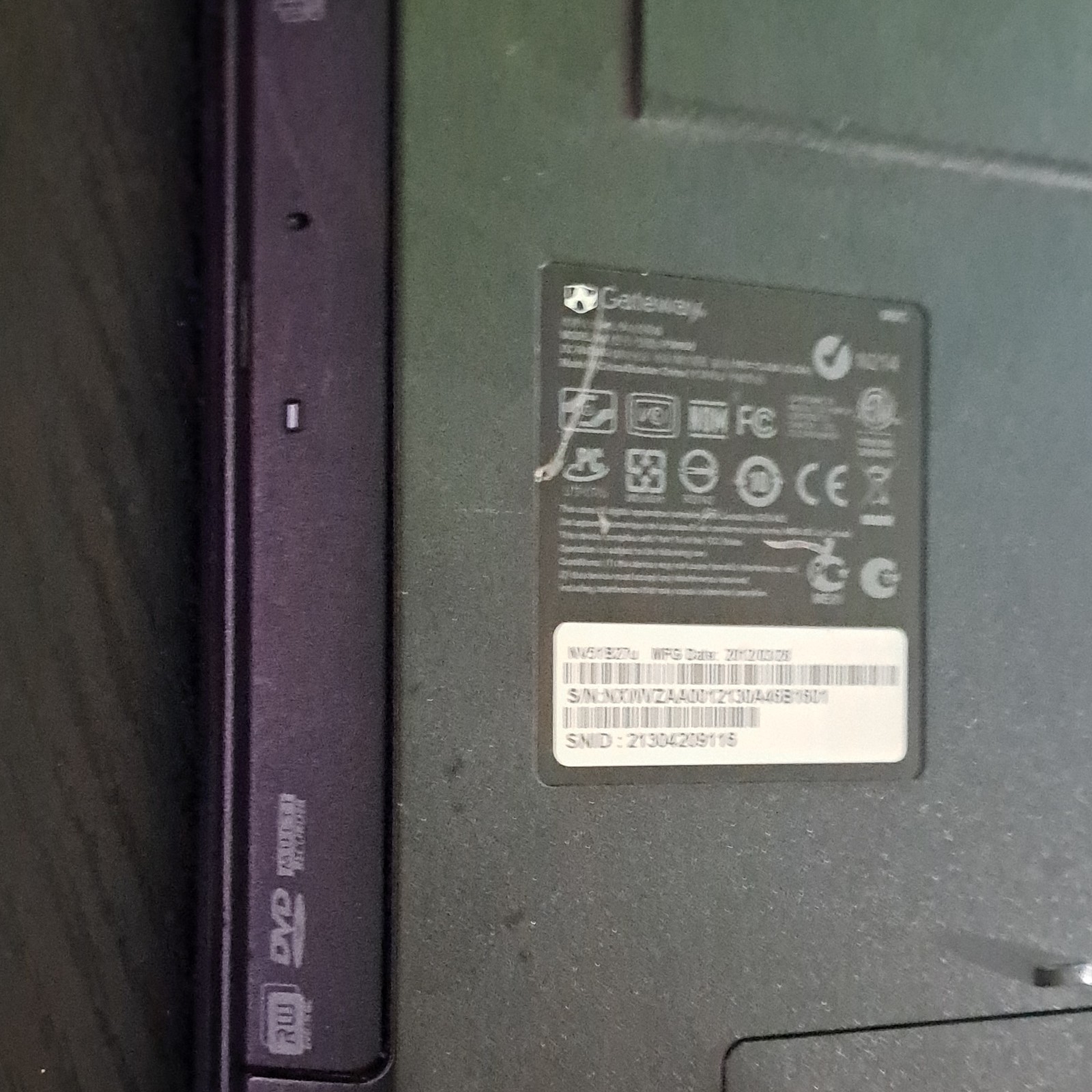 4 laptops Gateway PSWS6 Solo 1450 Intel Core i5 Windows 7 XP for parts only