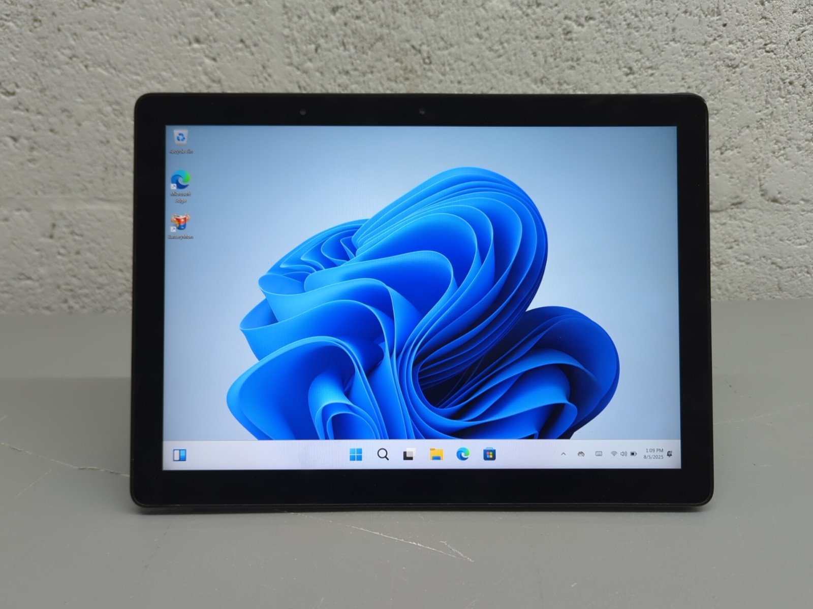 Dell 5290 2-in-1 Touch 12.3″ i5 8GB 128GB SSD Windows 11 – Webcam Faulty, No KB