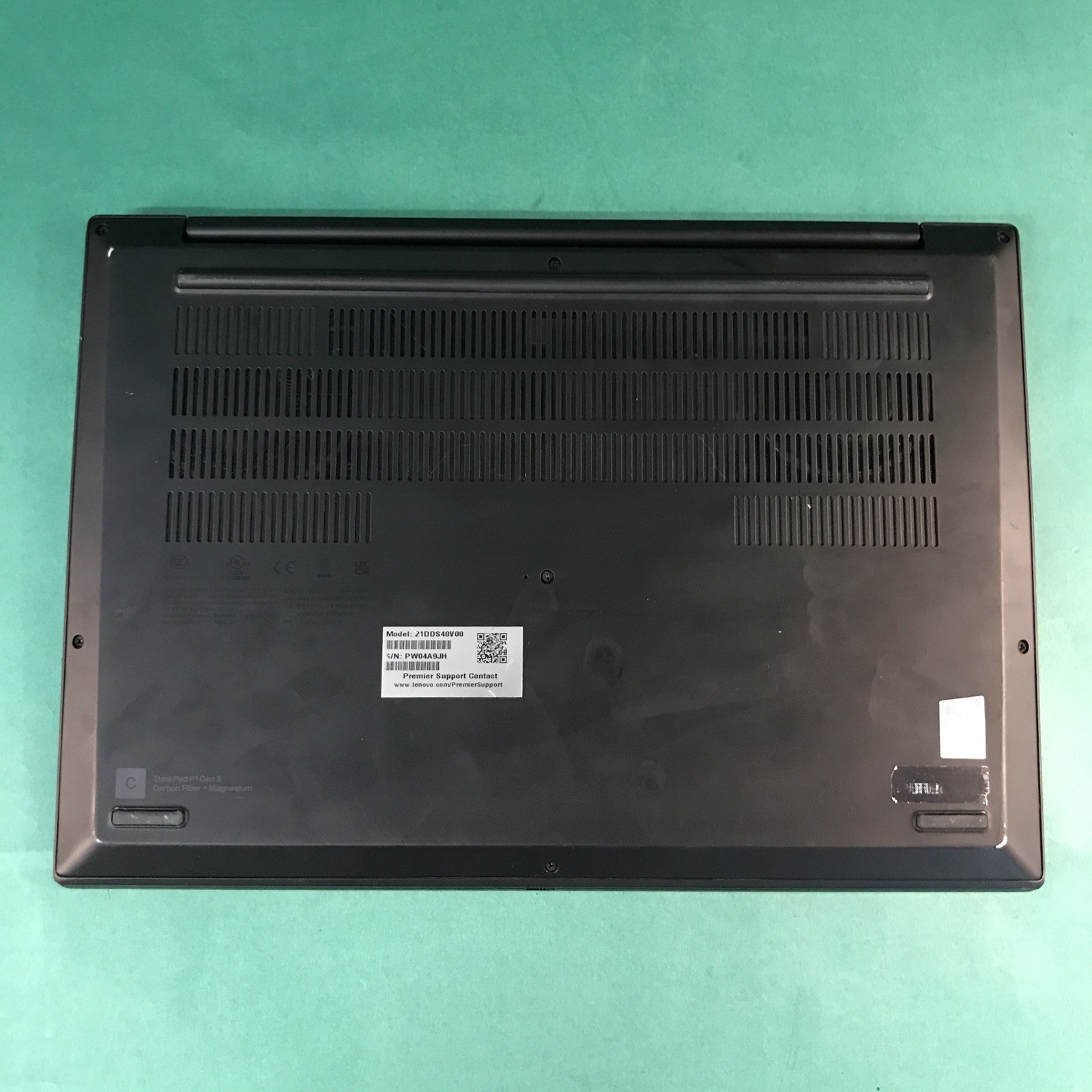 Lenovo ThinkPad P1 Gen 5 Intel i9-12900H 8GB RAM 1TB NVME Nvidia RTX A2000 W11P