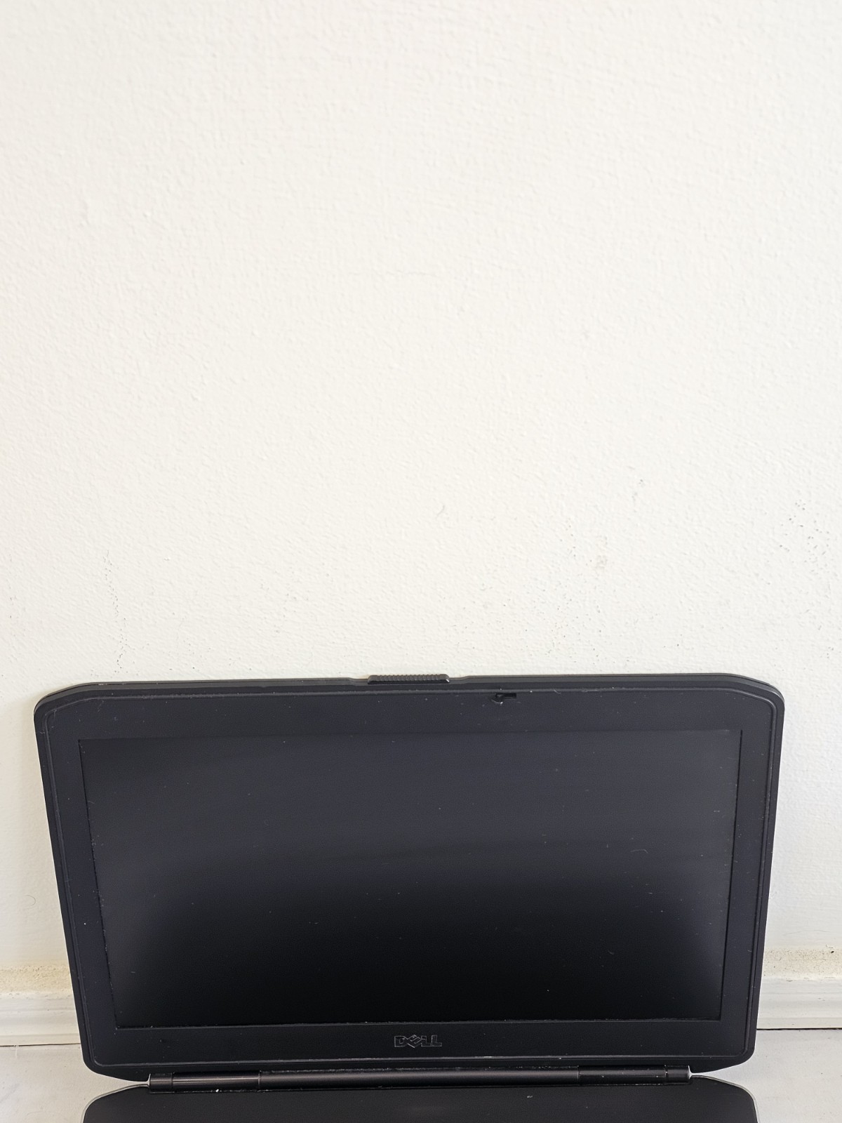 Dell Latitude E5430 Laptop – Intel i5-3210m – 4GB RAM – 100GB HDD Win 10 – READ