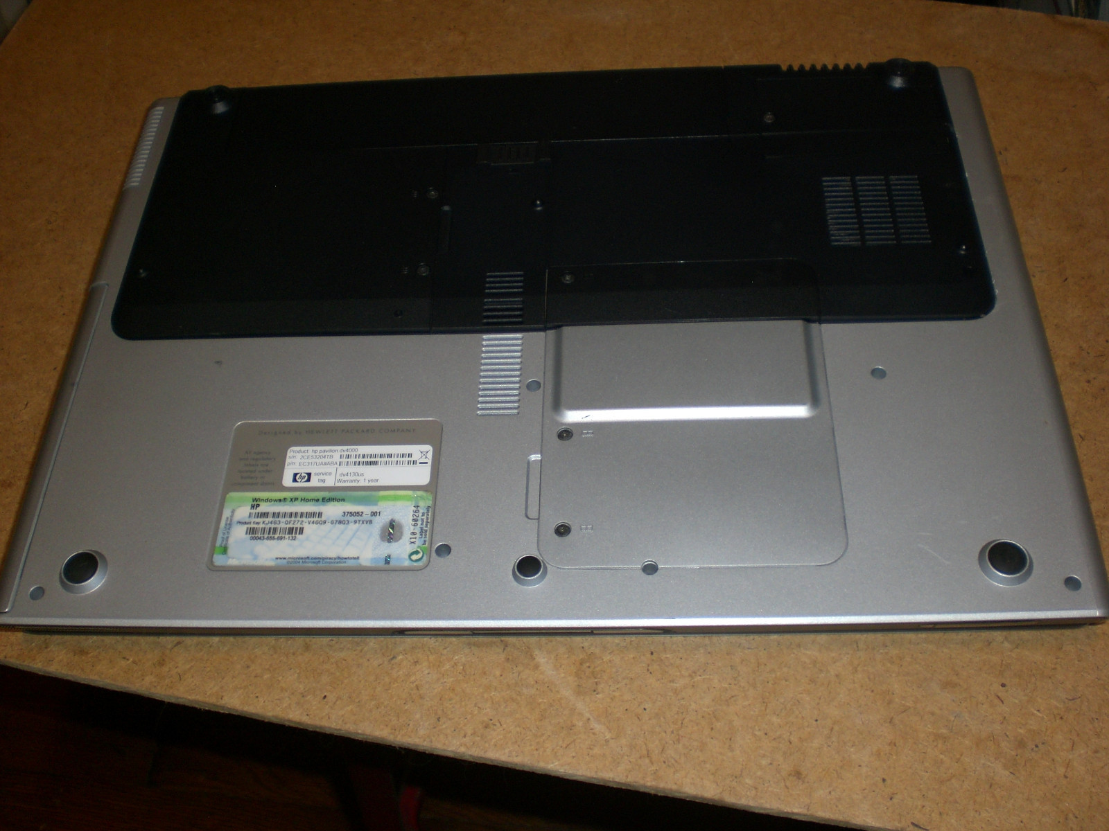 HP Pavilion Dv4000 Dv4130us laptop – LCD Glossy Screen good + Many other parts