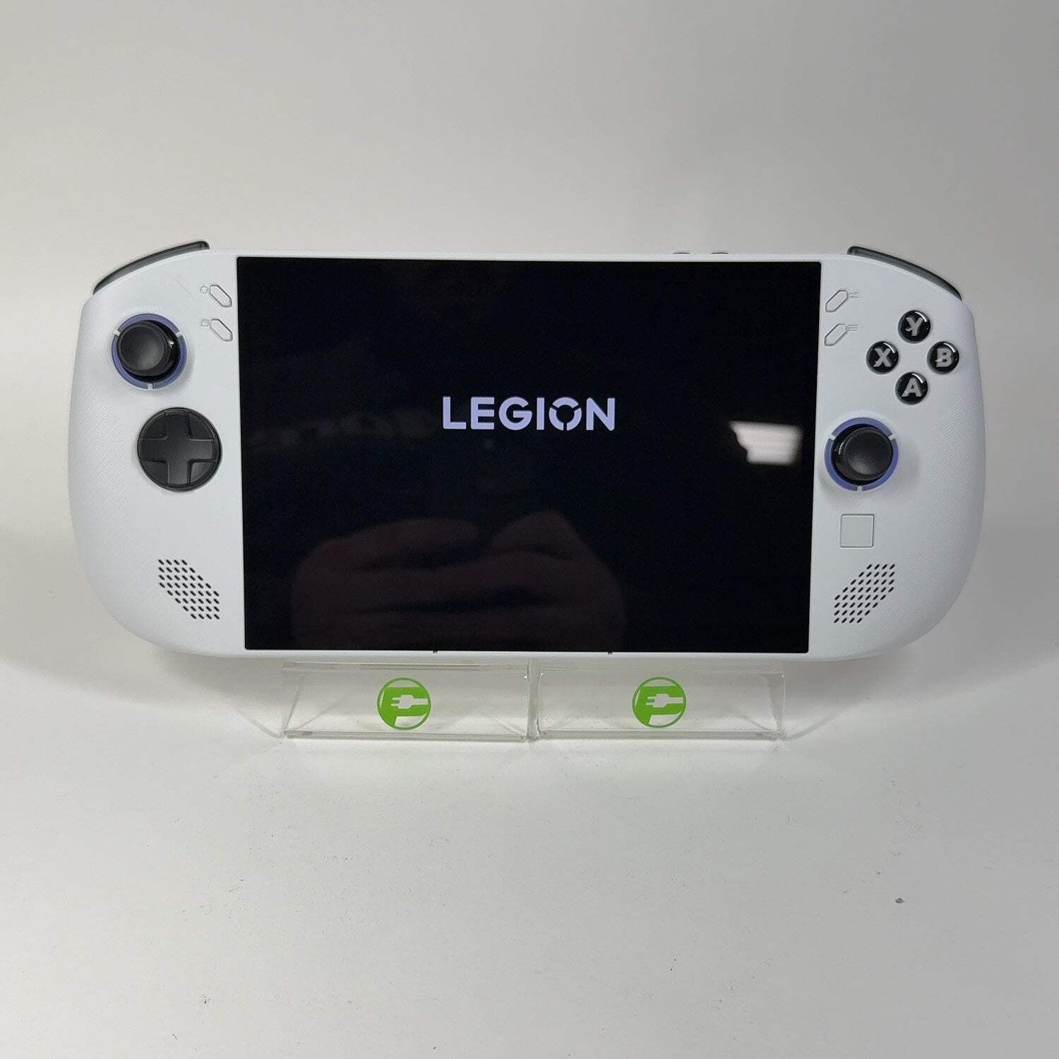 Lenovo Legion Go S 8″ AMD Ryzen Z1 Extreme 32GB RAM 1TB White 83L3001VUS