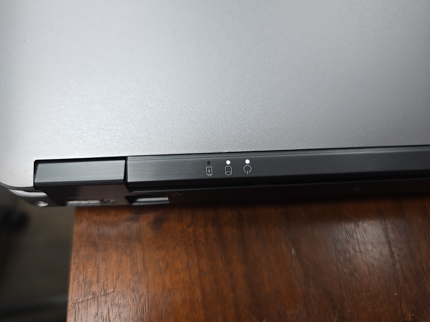 Dell Latitude E6440 14″ HD (Intel Core i5-4310M, 4GB RAM, 320GB HDD) Laptop W10