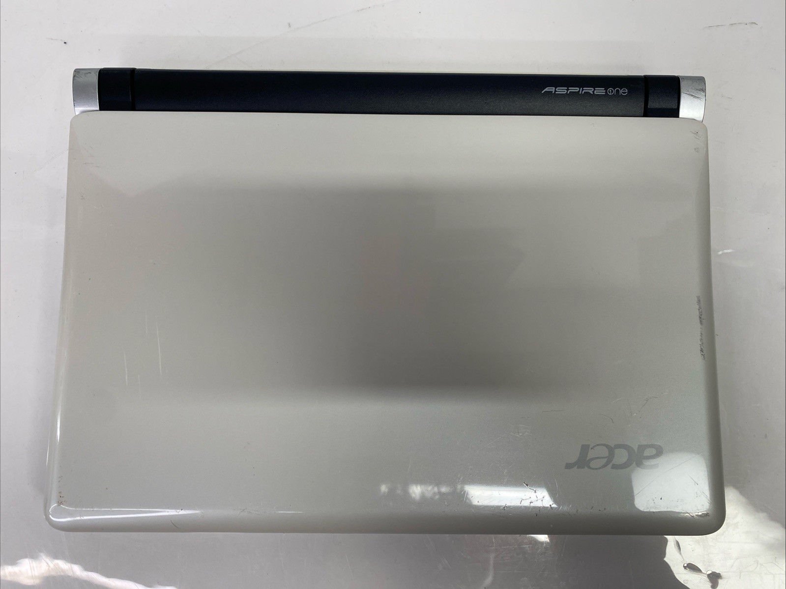 Acer Aspire One KAV60 10″ Netbook Black Intel Atom 1.6GHz 160GB HDD Windows XP