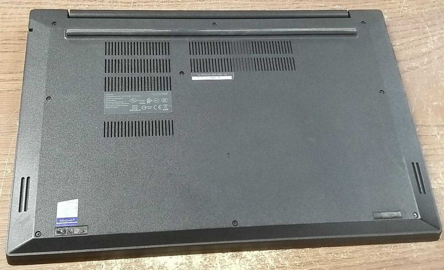Lenovo Thinkpad E590 W/ 8GB RAM 256GB SSD, i5-8265U @ 1.60GHz. *READ⬇️*
