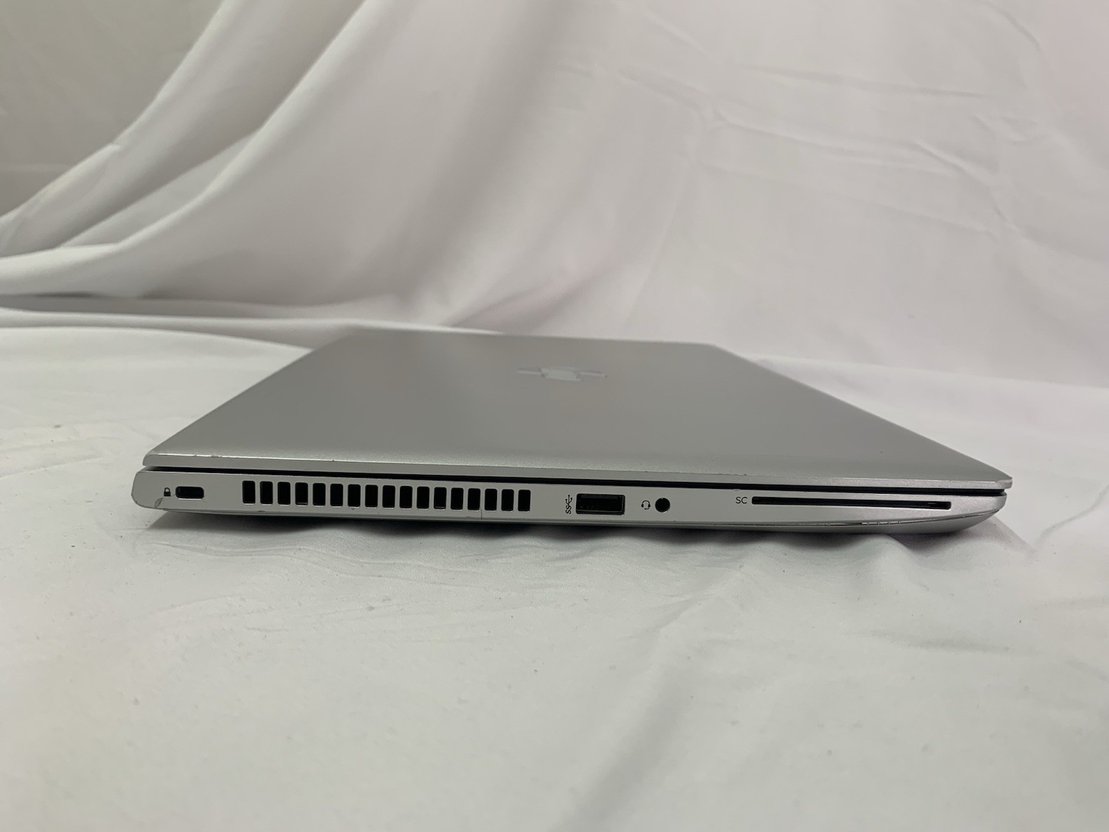 HP ProBook 640 G7 14″ 512GB i7-10610U WIN11P