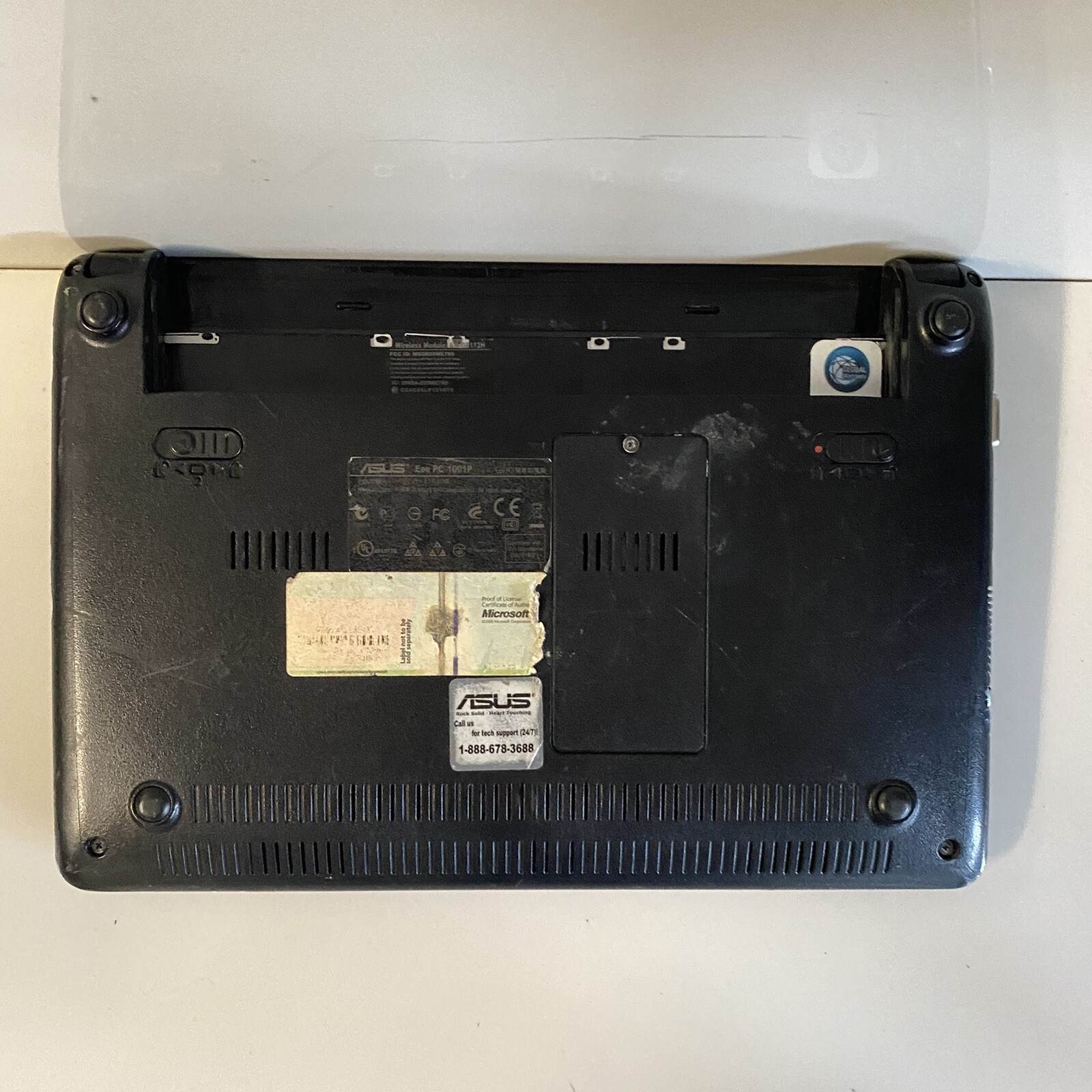 Asus Eee PC 1001p 10.1” Convertible Android TabletScraps/Salvage