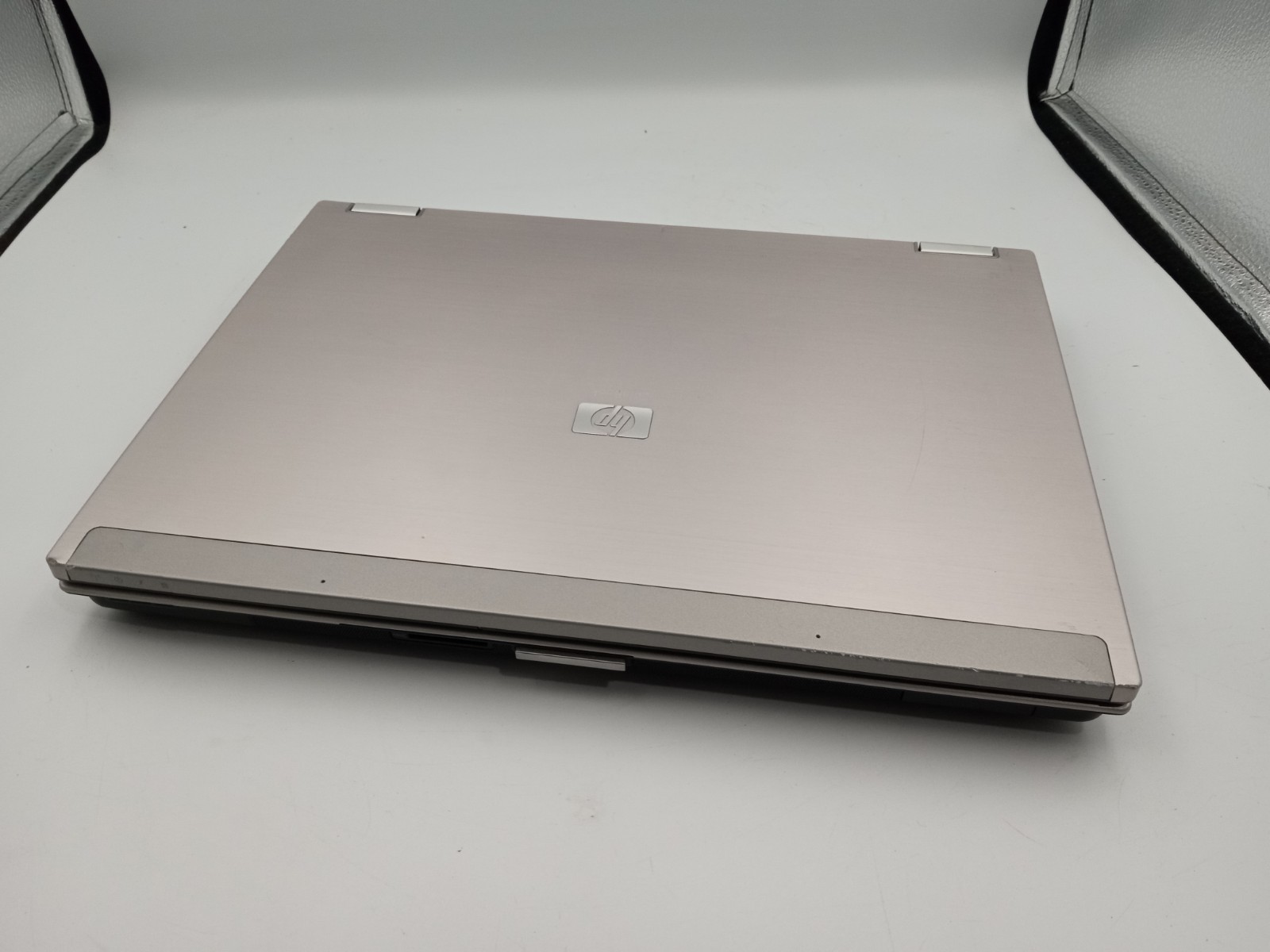 HP EliteBook 6930p 14″ Laptop Intel C2D 2.53GHz 4GB RAM 160GB HDD XP – READ -RR