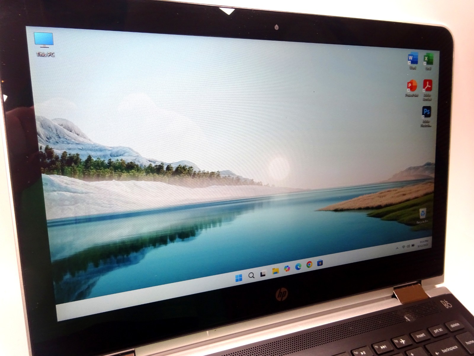 13.3″ HP X360 M3-u001dx Intel i3-6100U 2.3Ghz / 16GB RAM / 500GB SSD / Win 11