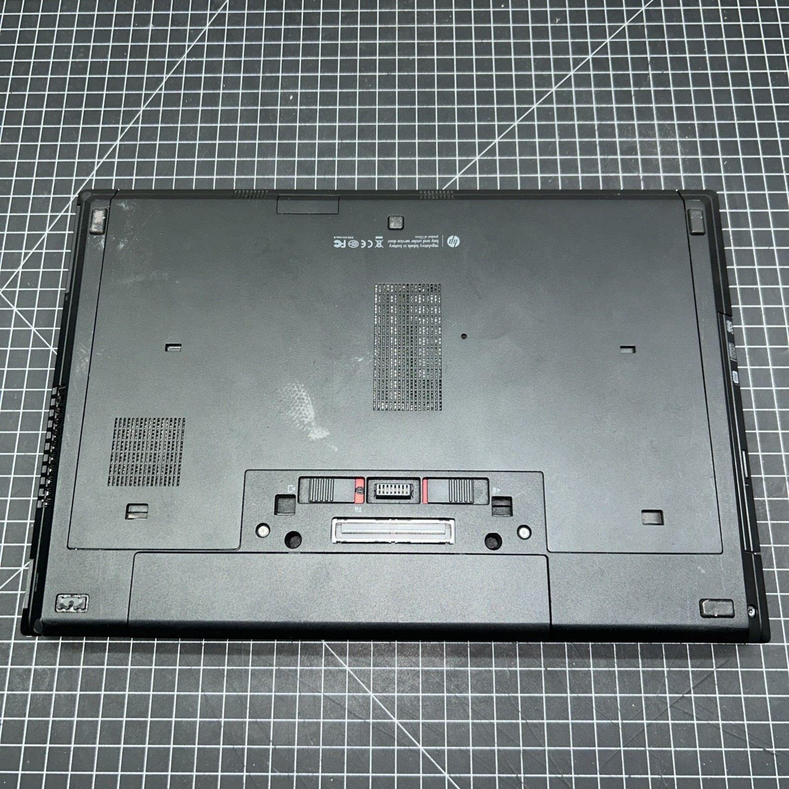 **PARTS/REPAIR**HP Elitebook 8570P Laptop with Power Cord