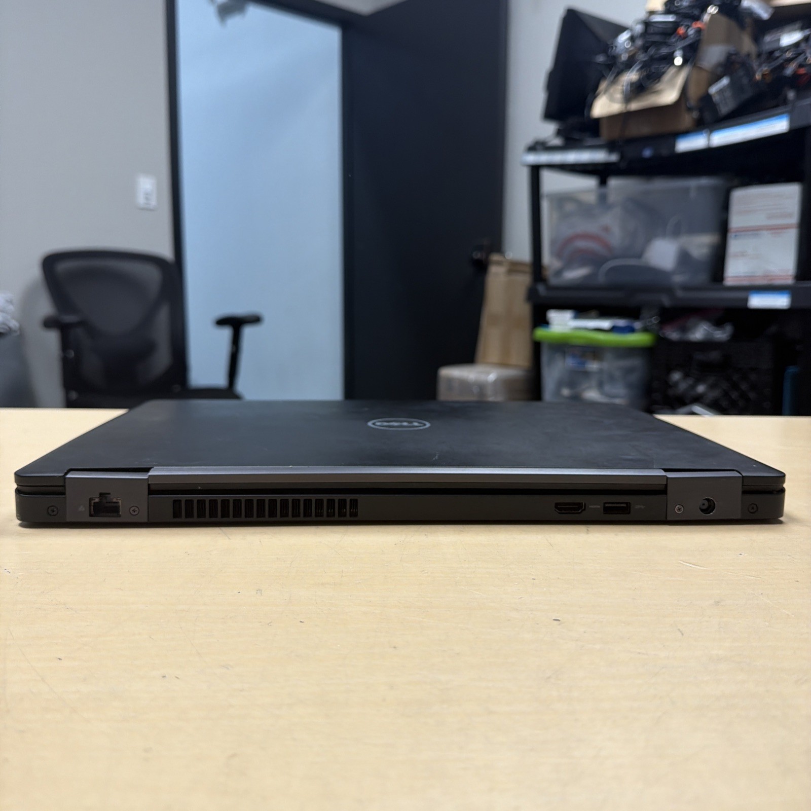 *READ Dell Latitude 5580 15.6″ Laptop Intel i5-7300U 2.60GHz 8GB RAM No HD/OS