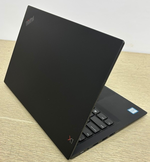 Lenovo ThinkPad X1 Carbon Gen 6 i5-8350U 1.70GHz 8GB 256GB Windows 11 Pro Laptop
