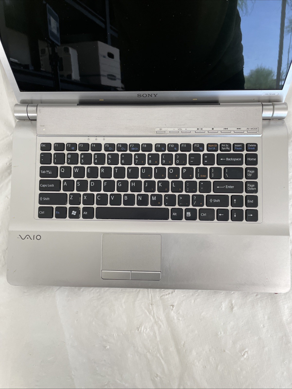 Sony VAIO VGN-FW140E Laptop | Intel Core 2 Duo 2.26 GHz | 4 GB RAM | No HDD | BB