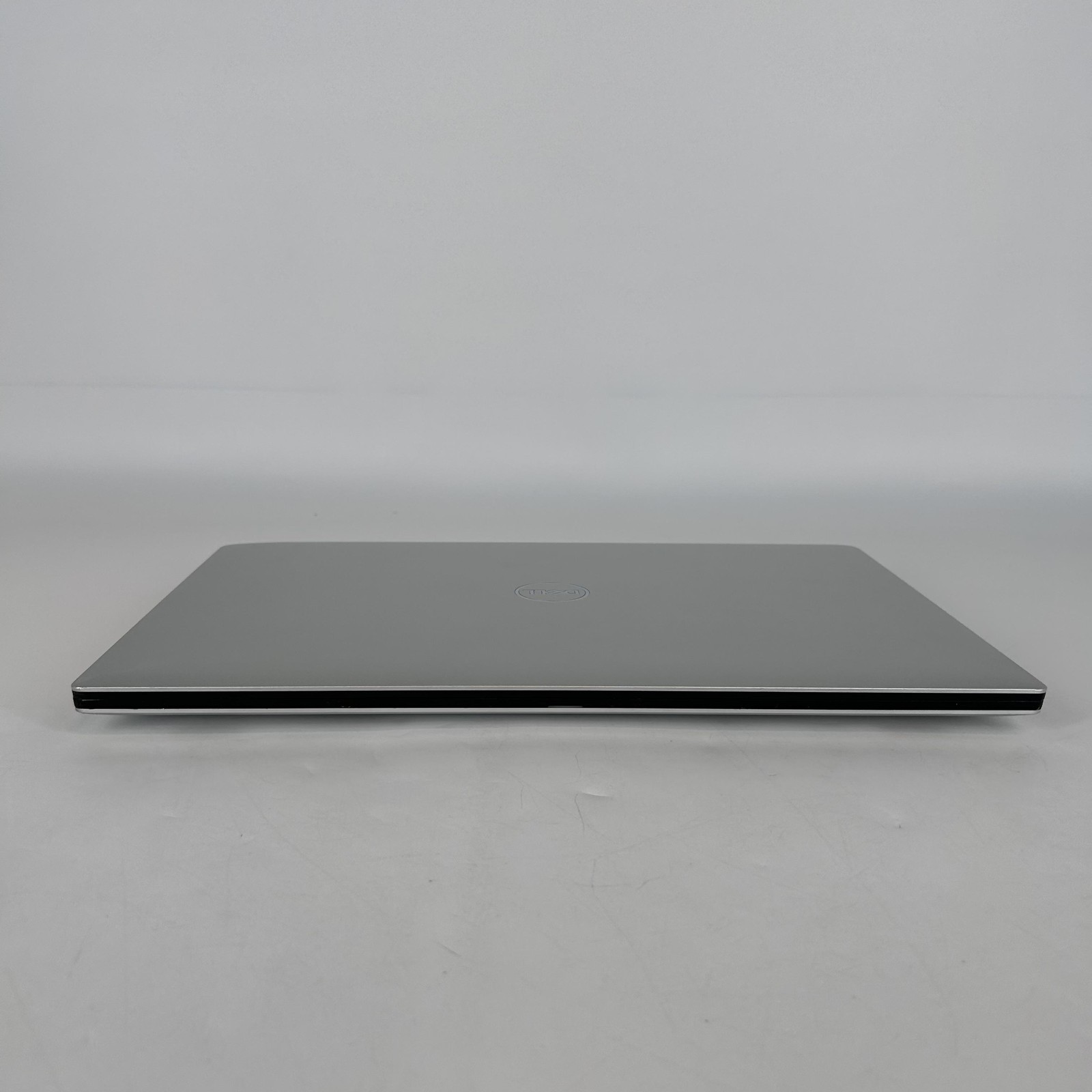 Dell XPS 15 9570 4K TOUCH i7-8750H 2.20GHz 32GB 1TB GTX 1050 Ti Max-Q BENT FRAME