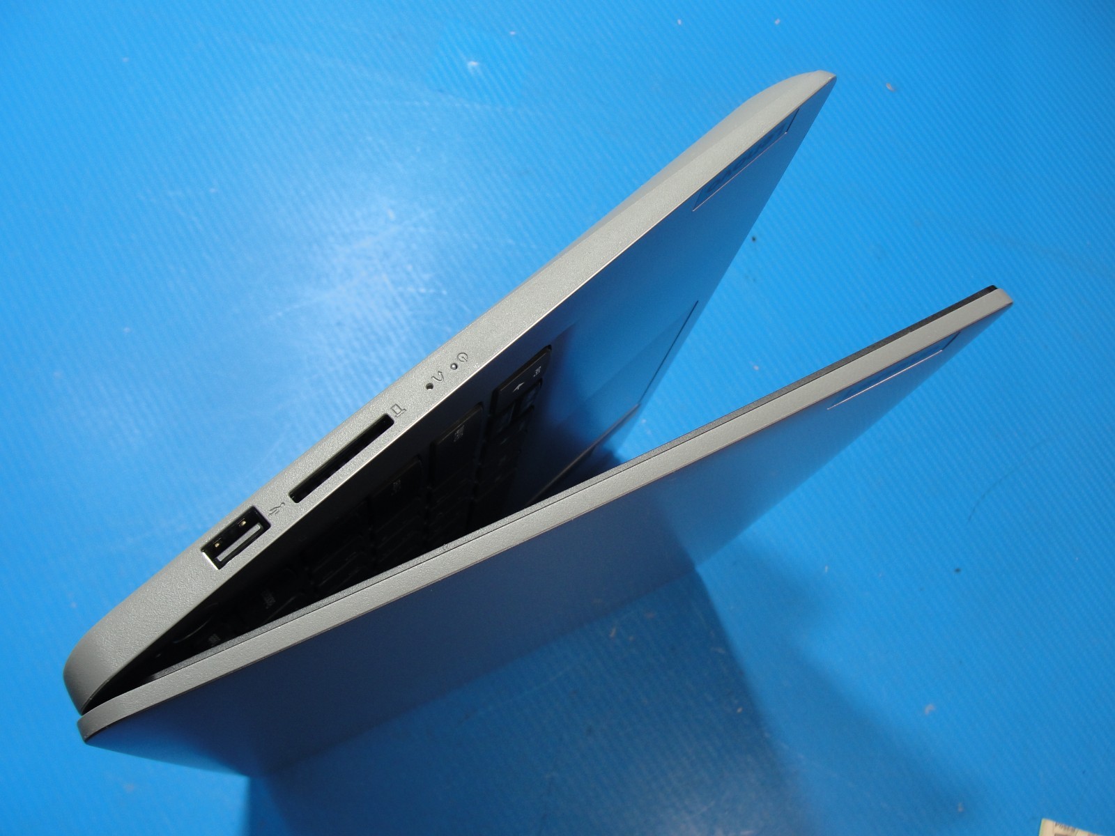 Lenovo IdeaPad 1 14IGL7 14”HD Pentium Silver N5030 1.1GHz 4GB RAM 128GB SSD