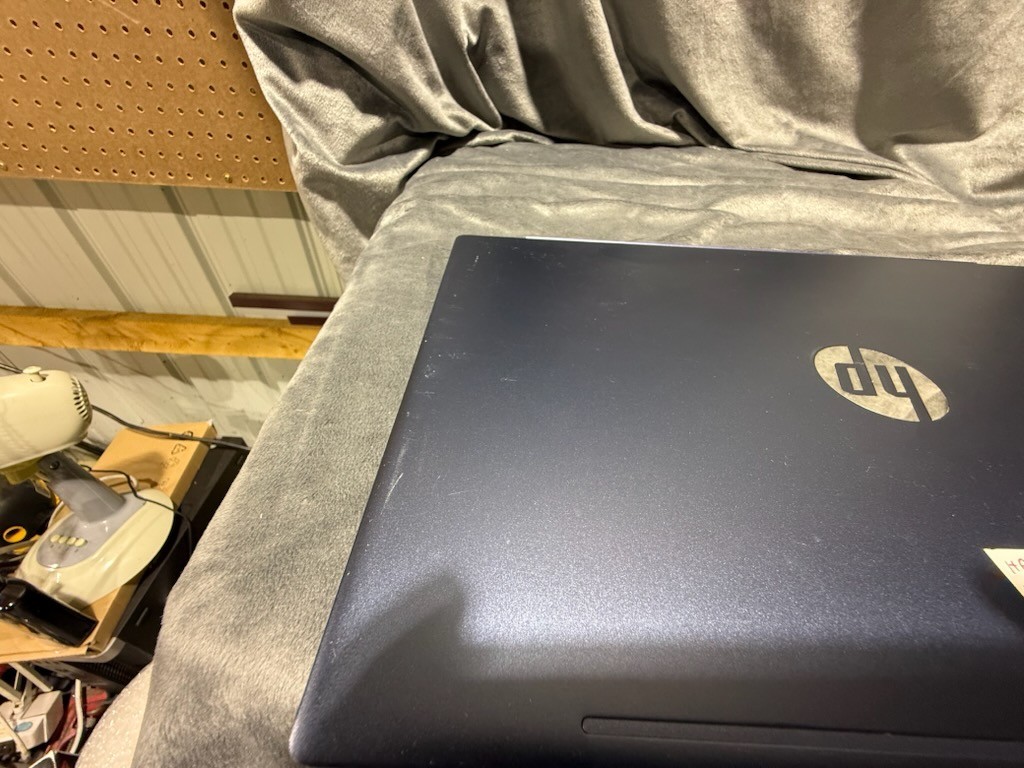 HP Pavilion 15T-CS300,i7-1067G7, 1.7GH,16GB,512GB SSD,Win 11, W/AC Adapter-READ!