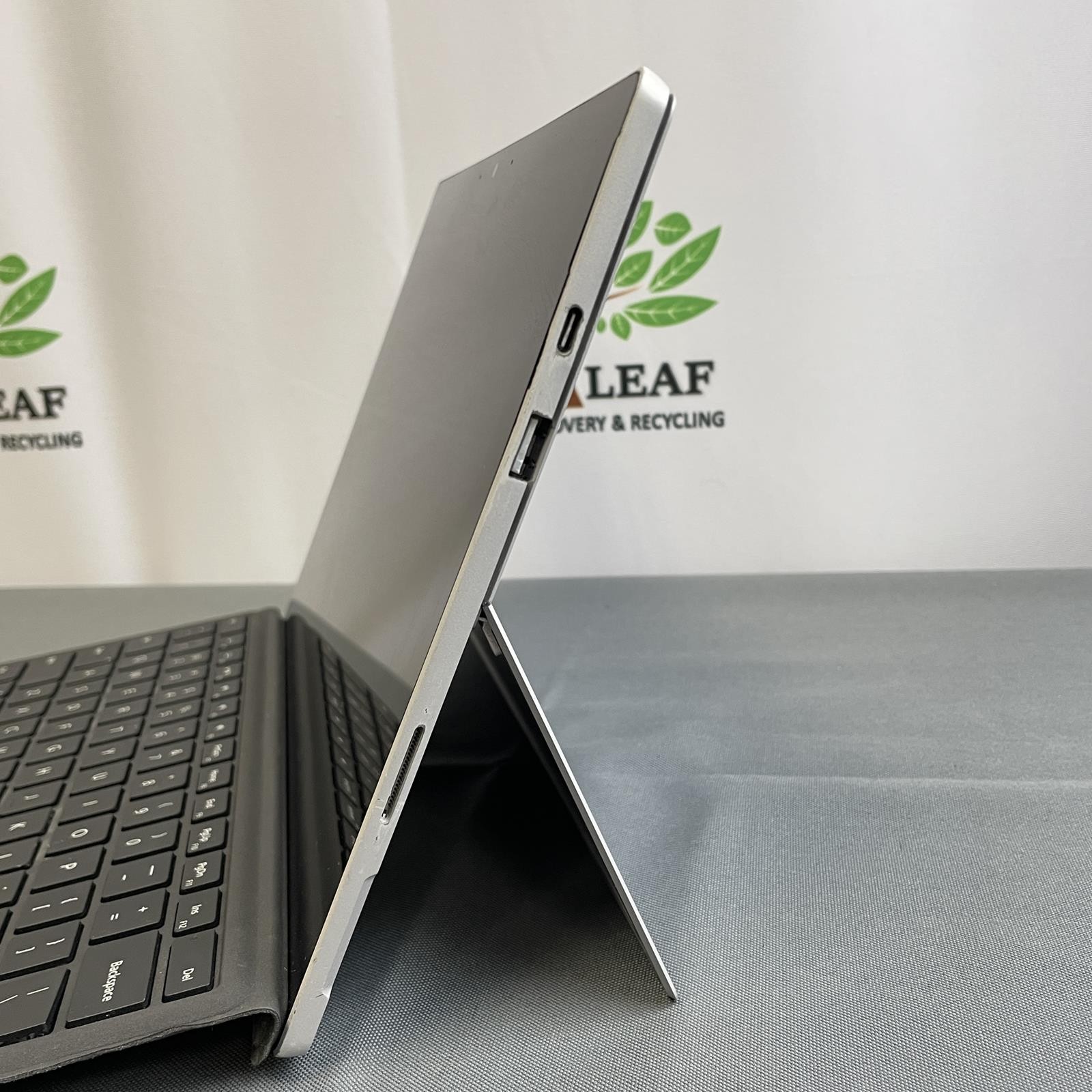 Microsoft Surface Pro 7+ (1960), Core i7-1165G7, 16 GB, 1TB NVMe, Win 11 | Good