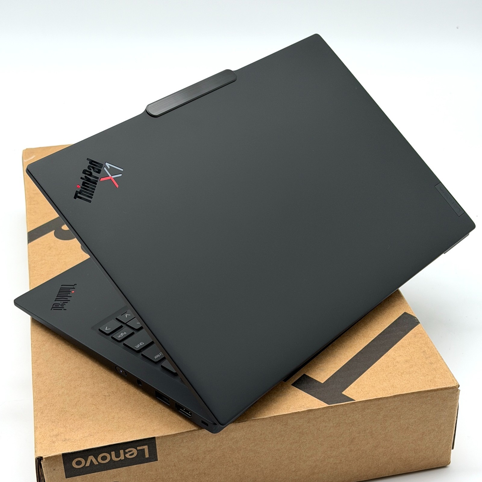 OPEN BOX Lenovo ThinkPad X1 Carbon 14 4.8 GHz Ultra 7 155U 32GB 1TB SSD – Touch