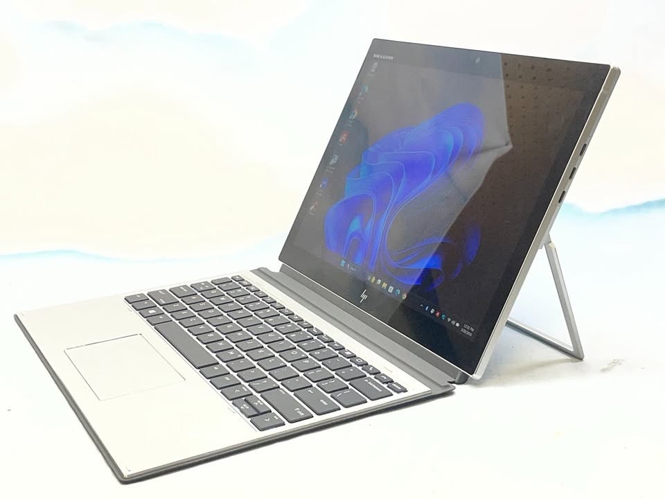 HP Elite X2 G4, i5 8250U, 8GB RAM, 256GB SSD, 12.3″ 2in1