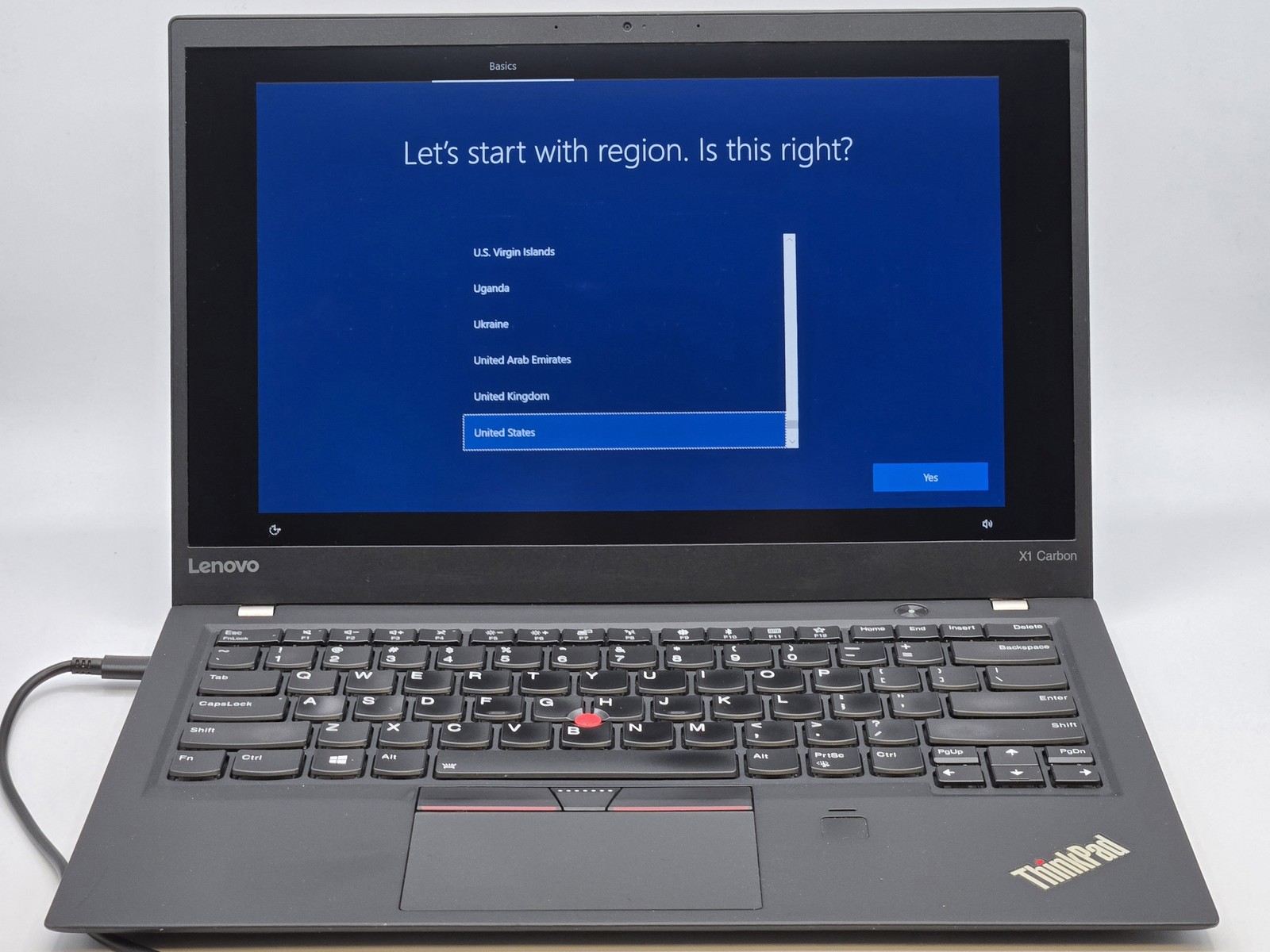 Lenovo ThinkPad X1 Carbon 5th Gen 14″ FHD I7-7600U 256GB 16GB W10P 4G LTE *READ*