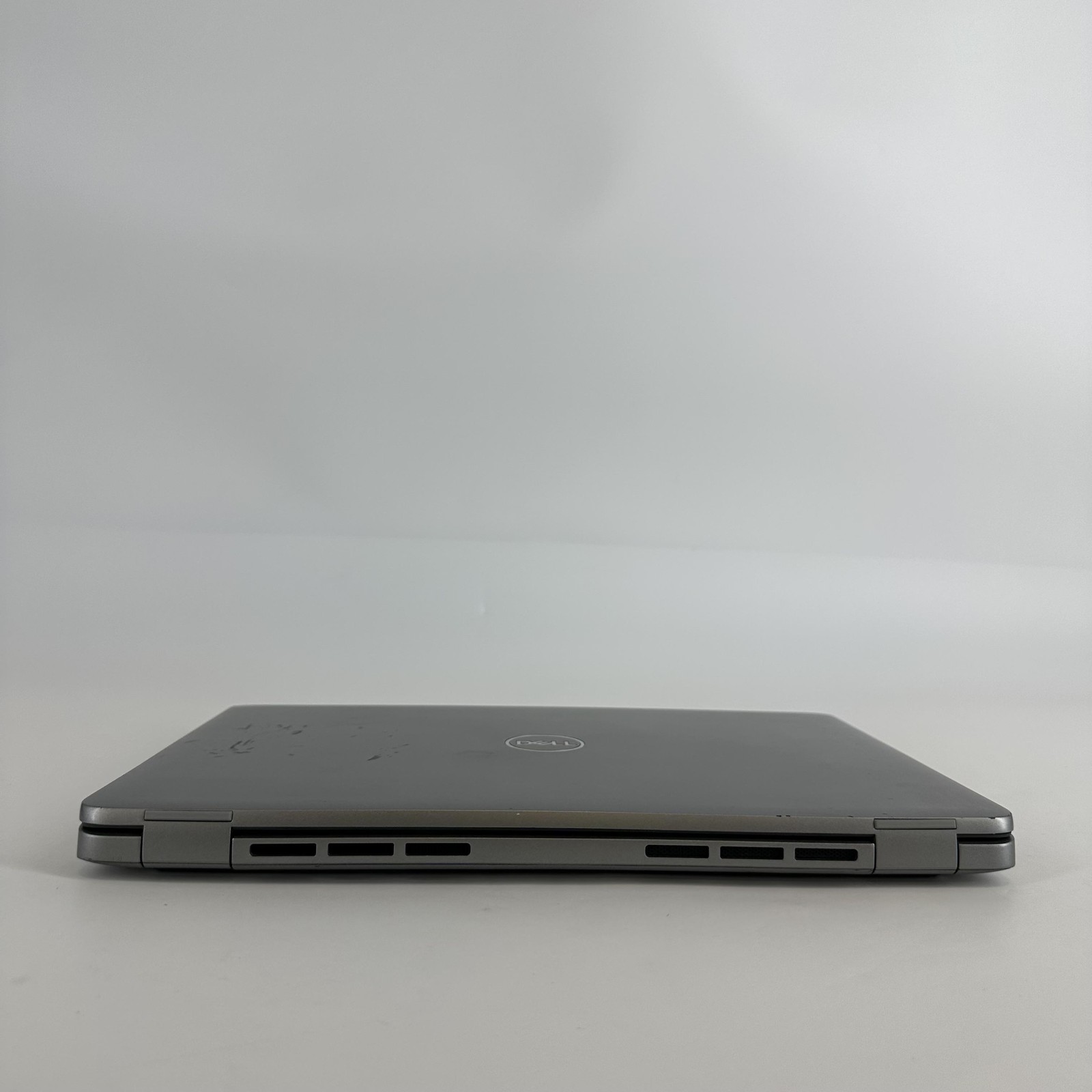 Dell Latitude 5440 14 Gray FHD 1.8 GHz i7-1365U 16GB 512GB SSD Good