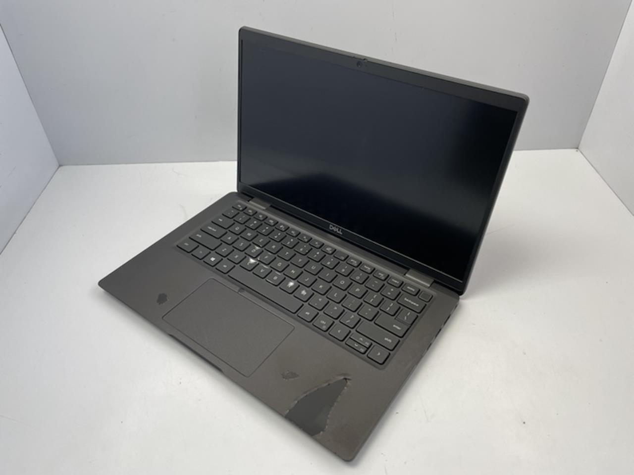 DELL LATITUDE 7420 Laptop w/ Intel Core i5-1135G7 2.40GHZ + 8 GB No HD/Battery