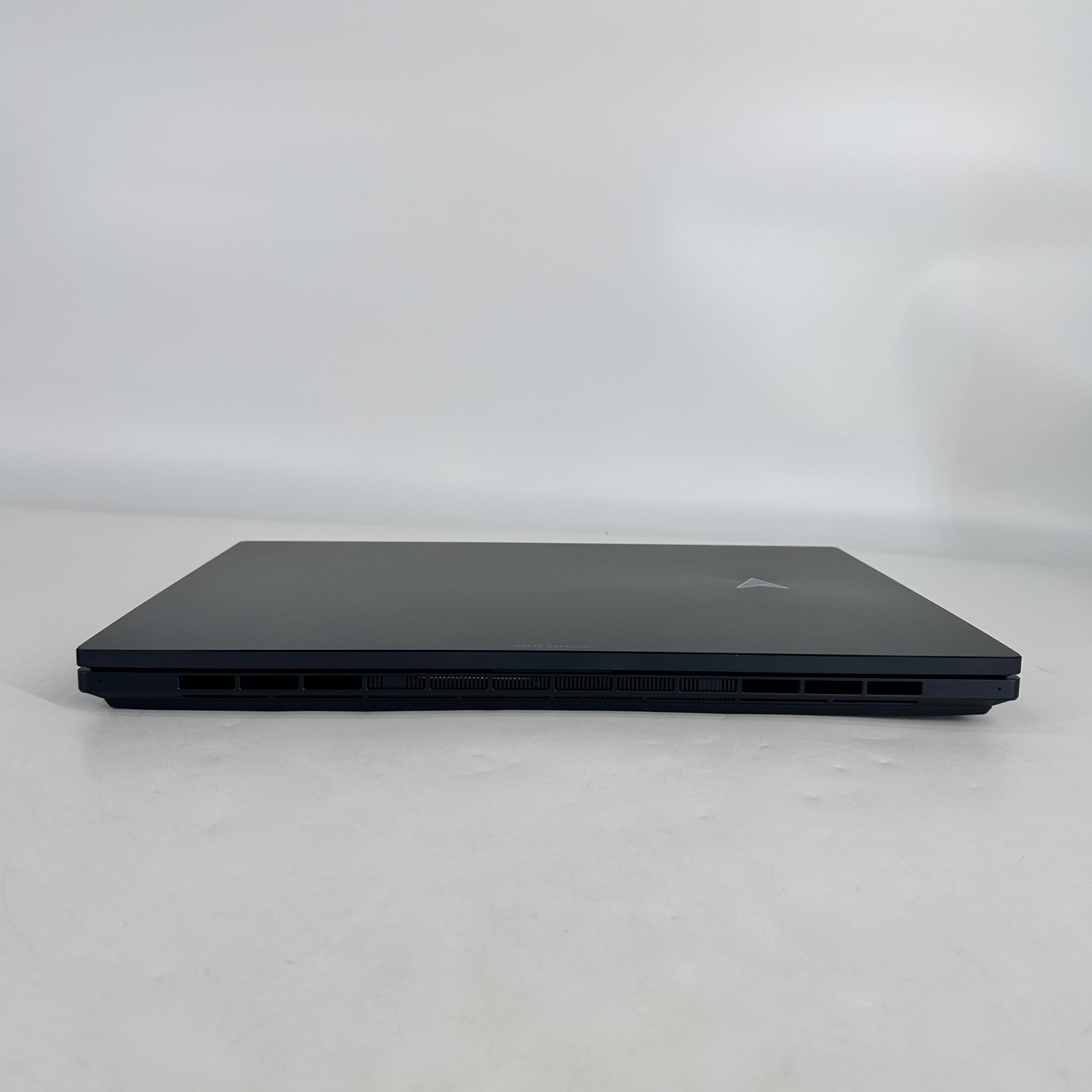 Asus Zenbook Pro 16X UHD+ TOUCH 2.6GHz i9-13900H 32GB 1TB SSD RTX 4070 Excellent