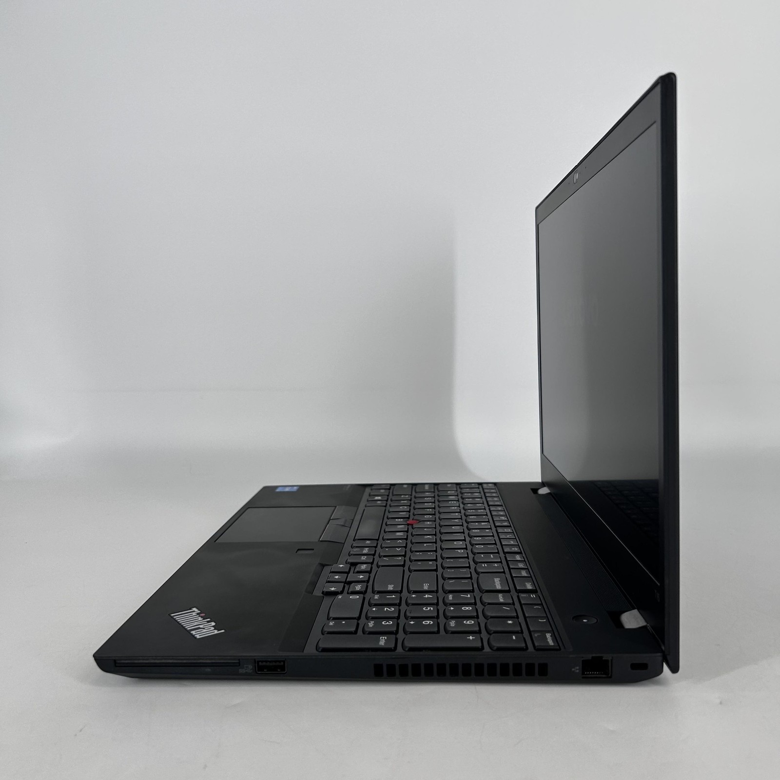 Lenovo ThinkPad T15 Gen 2 Black FHD 2.4 GHz i5-1135G7 16GB 512GB SSD LCD BLEED